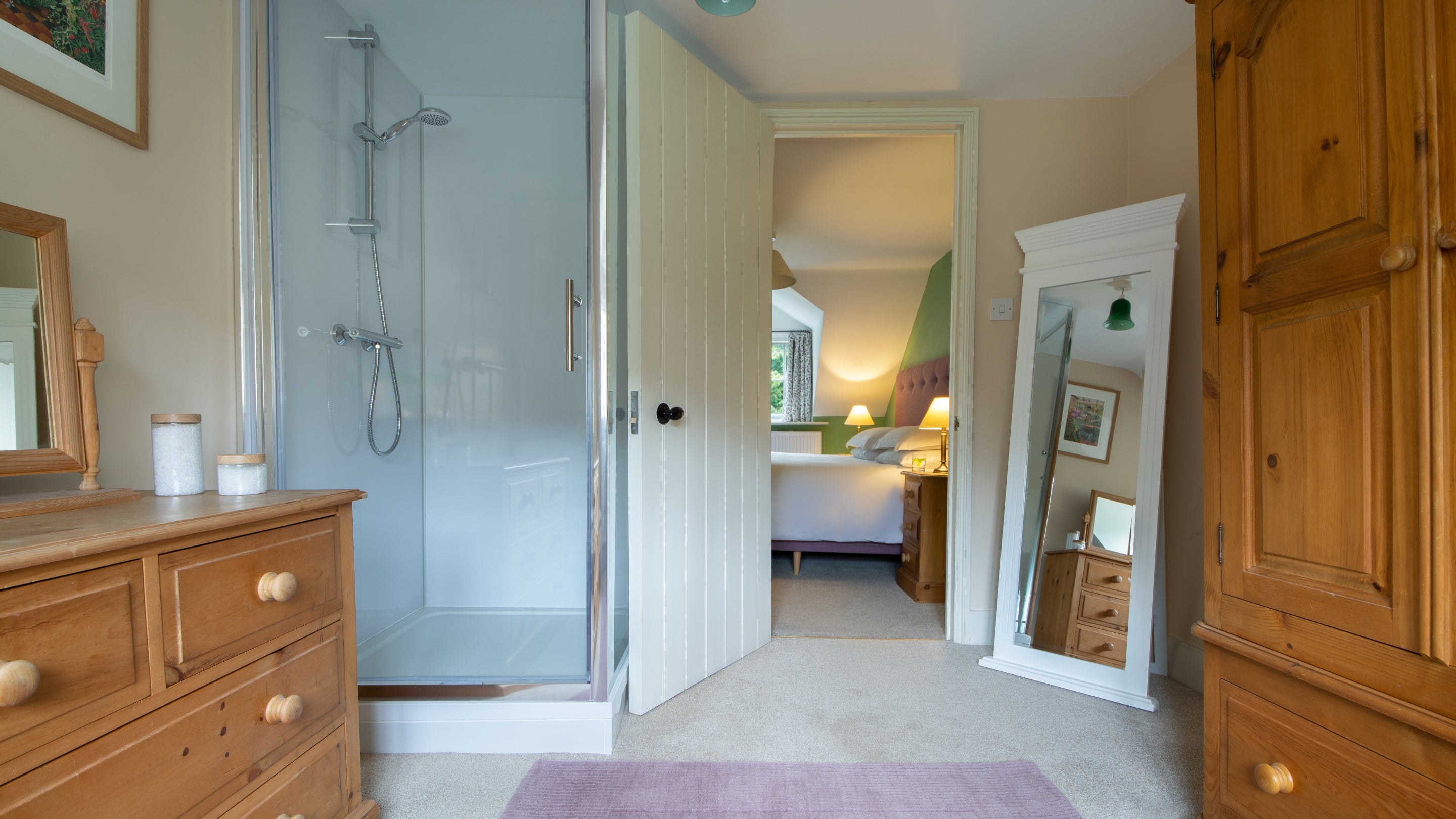 The shower room at Coach House Loft, Cambridgeshire