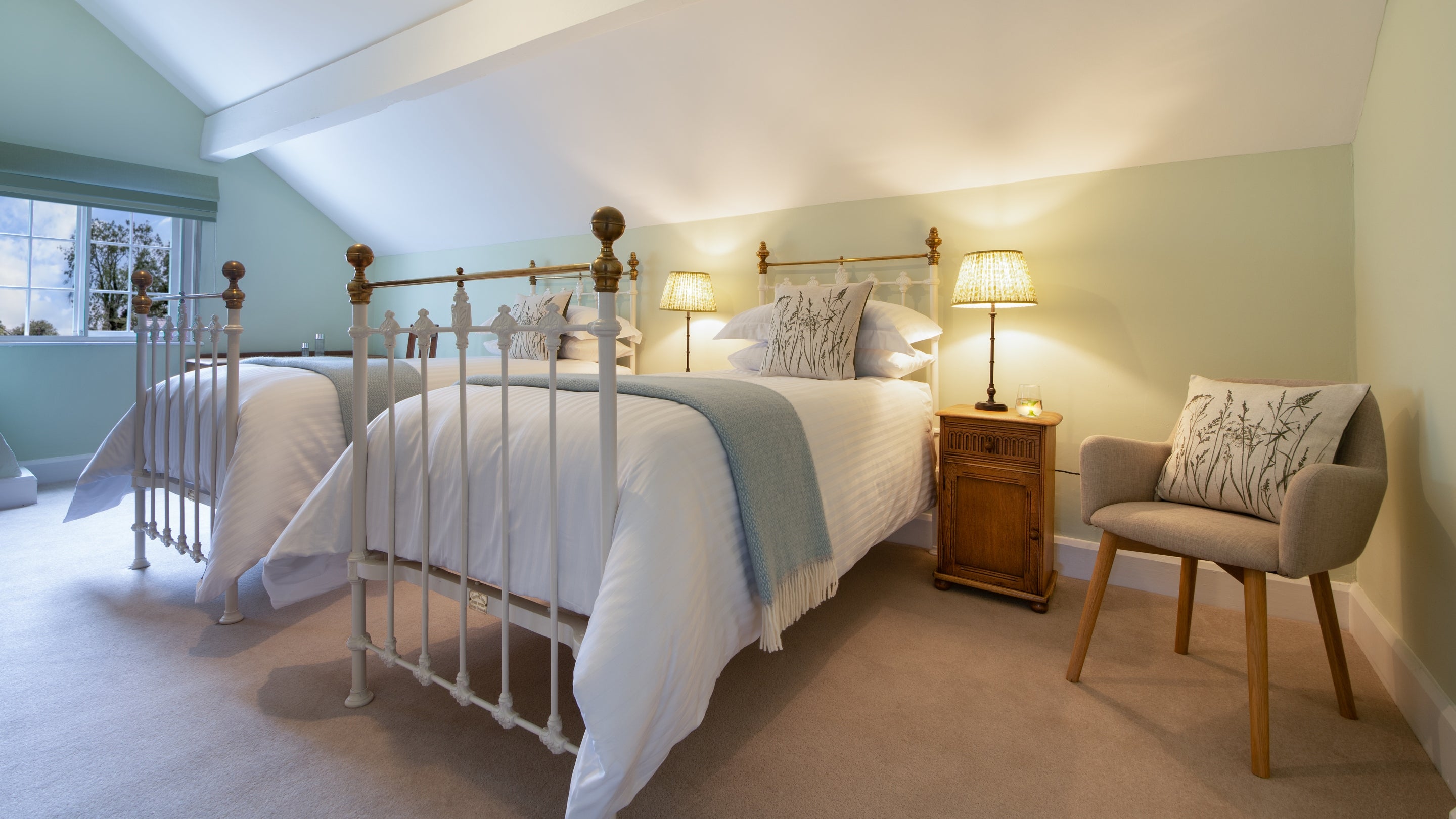 The second twin bedroom at Village Farmhouse, Cheshire