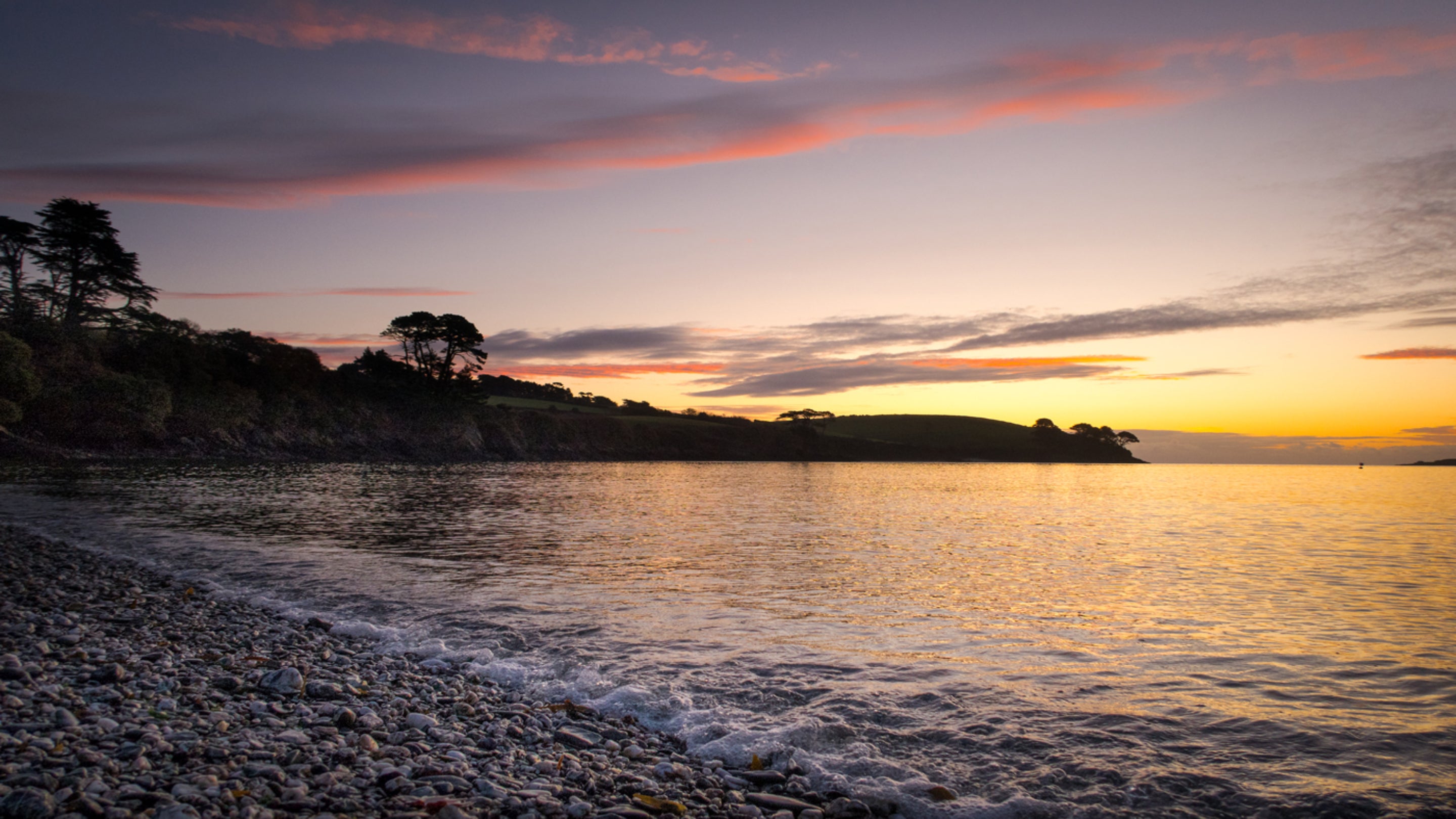 The surrounding area of The Apple Store, Cornwall