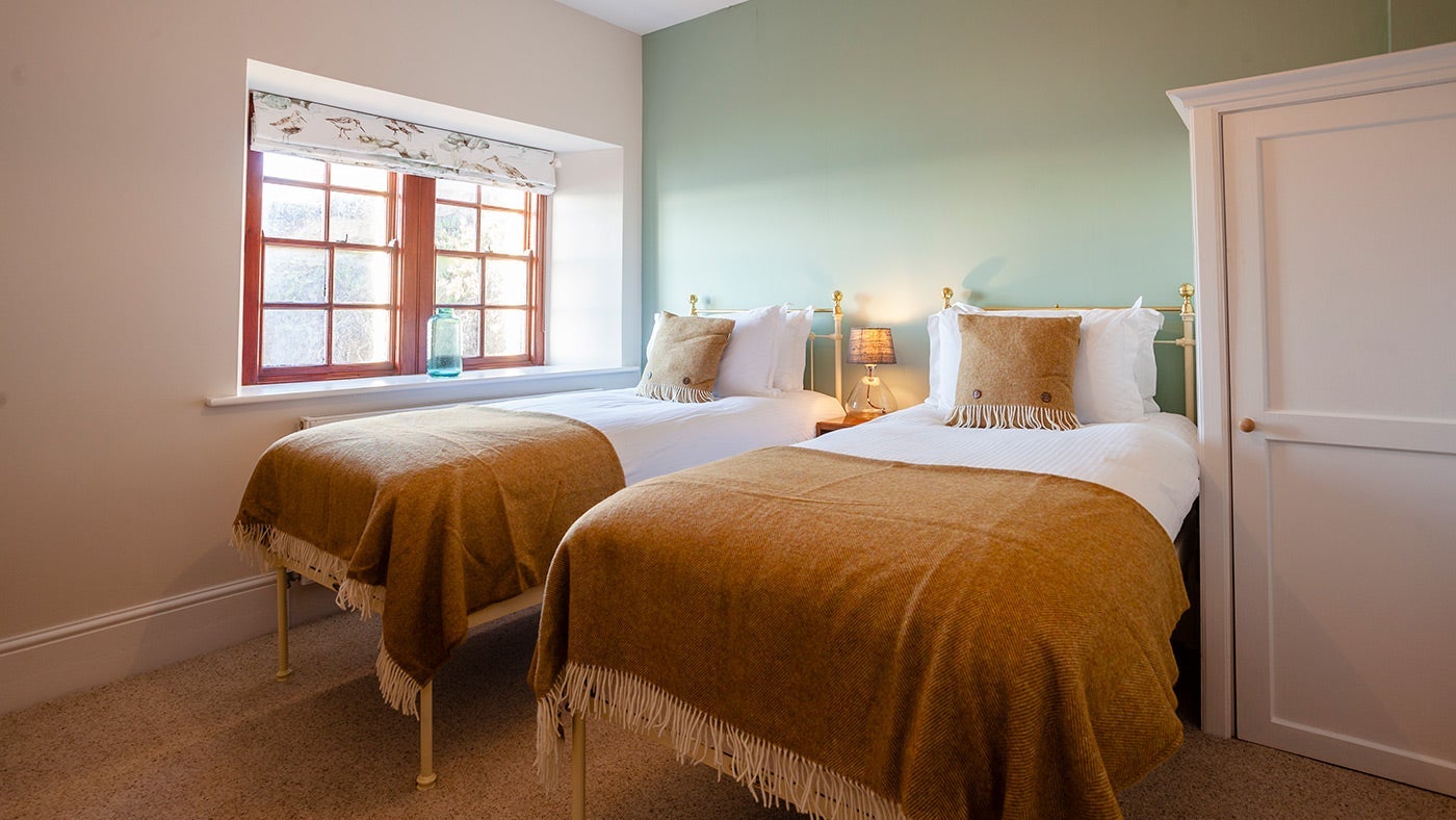 The first twin bedroom at Bar Lodge, Penrose, Helston, Cornwall