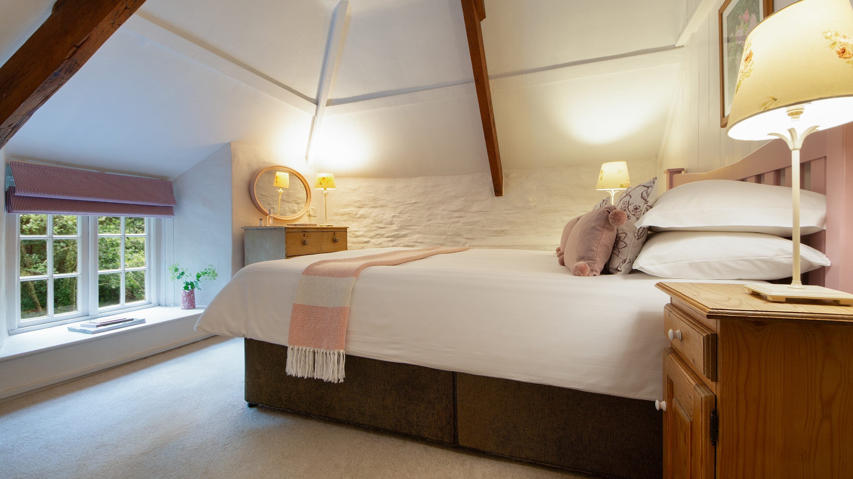 The double bedroom at Boscastle Elm Cottage, Cornwall