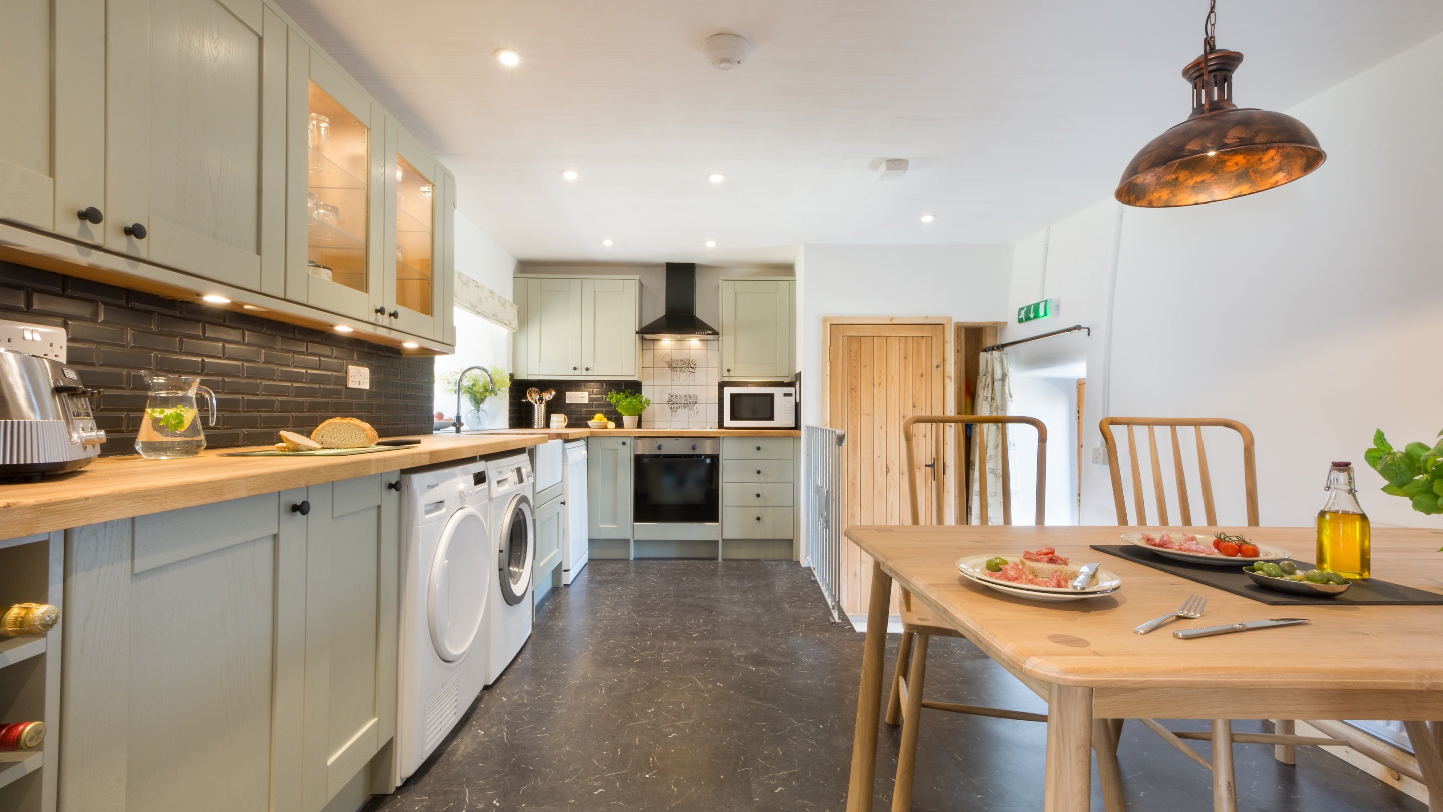 The open-plan kitchen and dining room at Bosigran Cottage, Cornwall