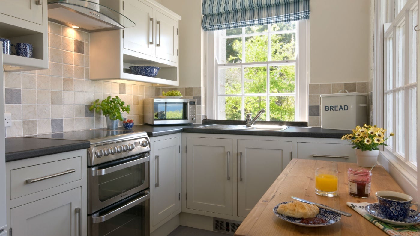 The kitchen at The Captain's Quarter, Cornwall