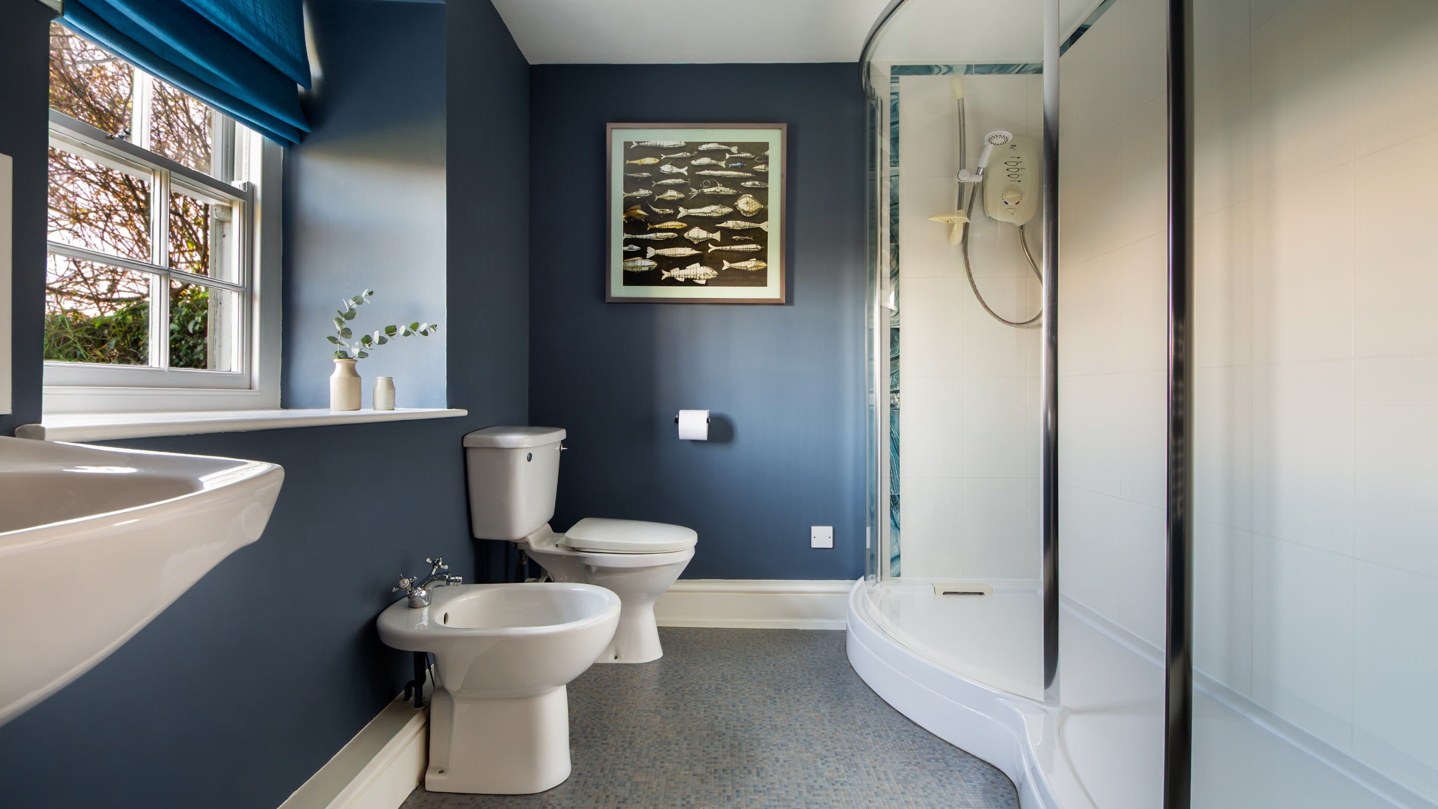 The double bedroom's en-suite shower room at Chenhalls Barn, Cornwall