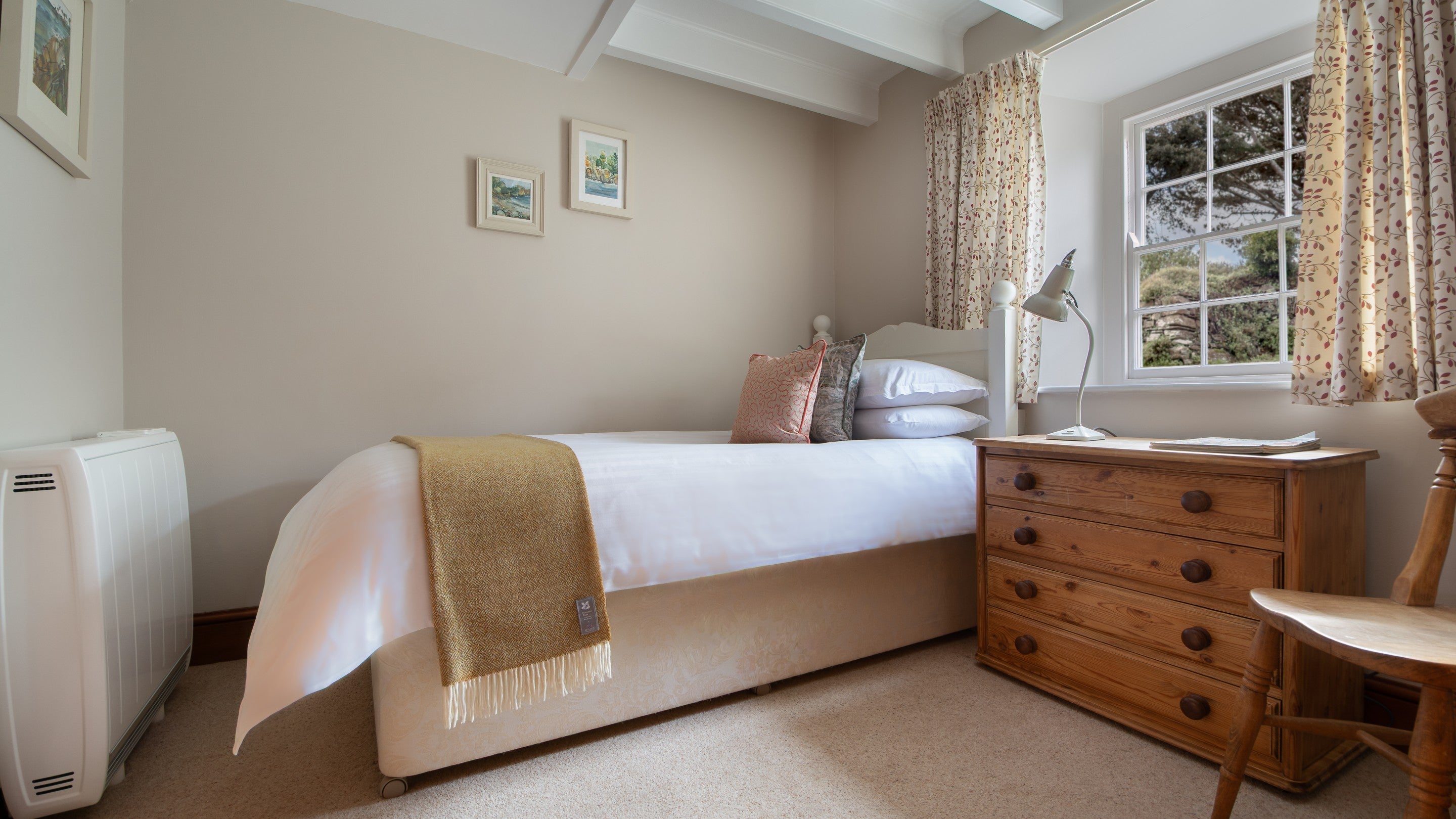 The single bedroom on the ground floor of Chenhalls Barn, Cornwall