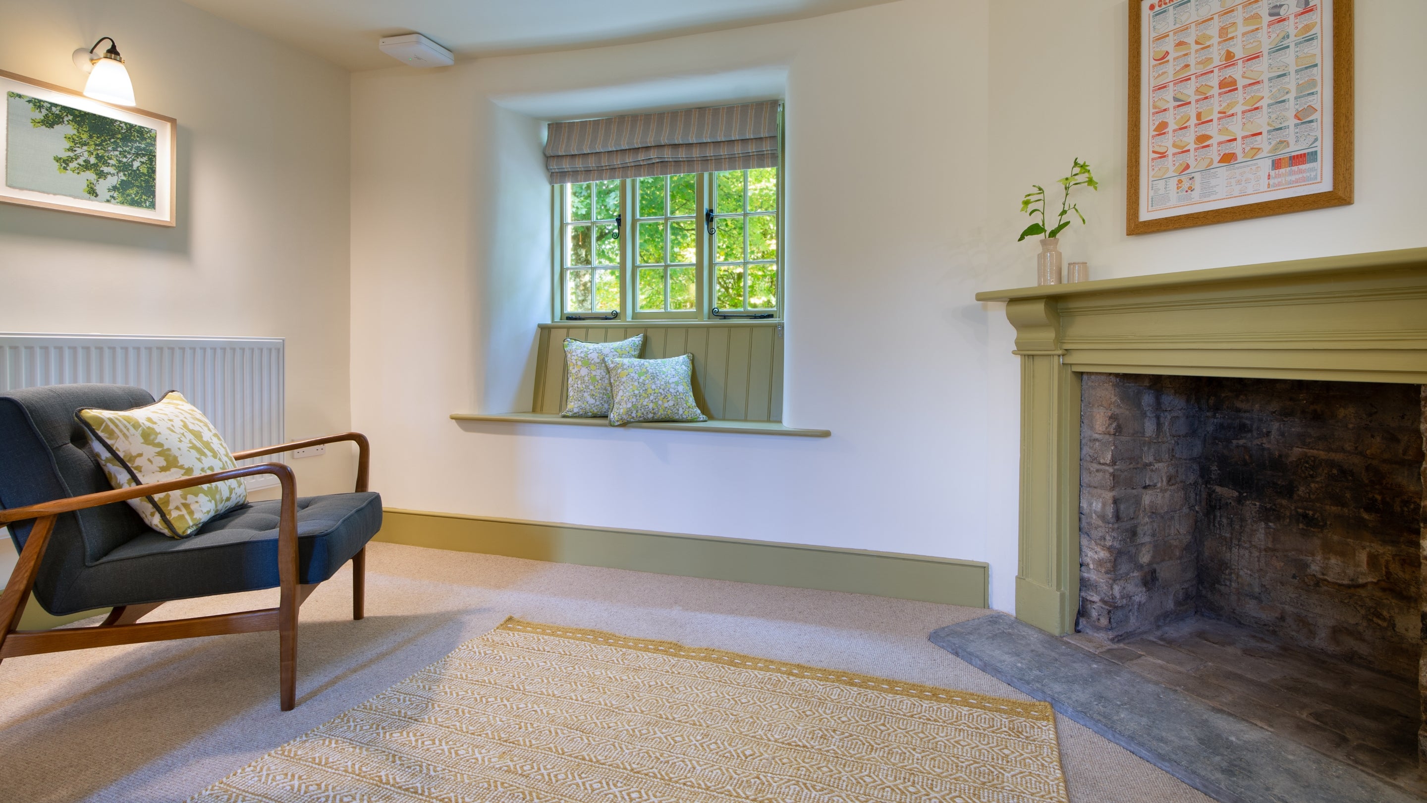 The dining room at Cotehele Dairy Cottage, Cornwall
