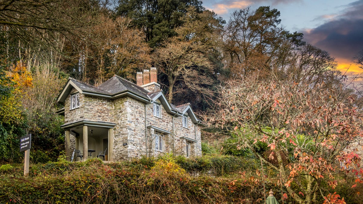 Cotehele Quay Lodge Cottage, Cornwall National Trust
