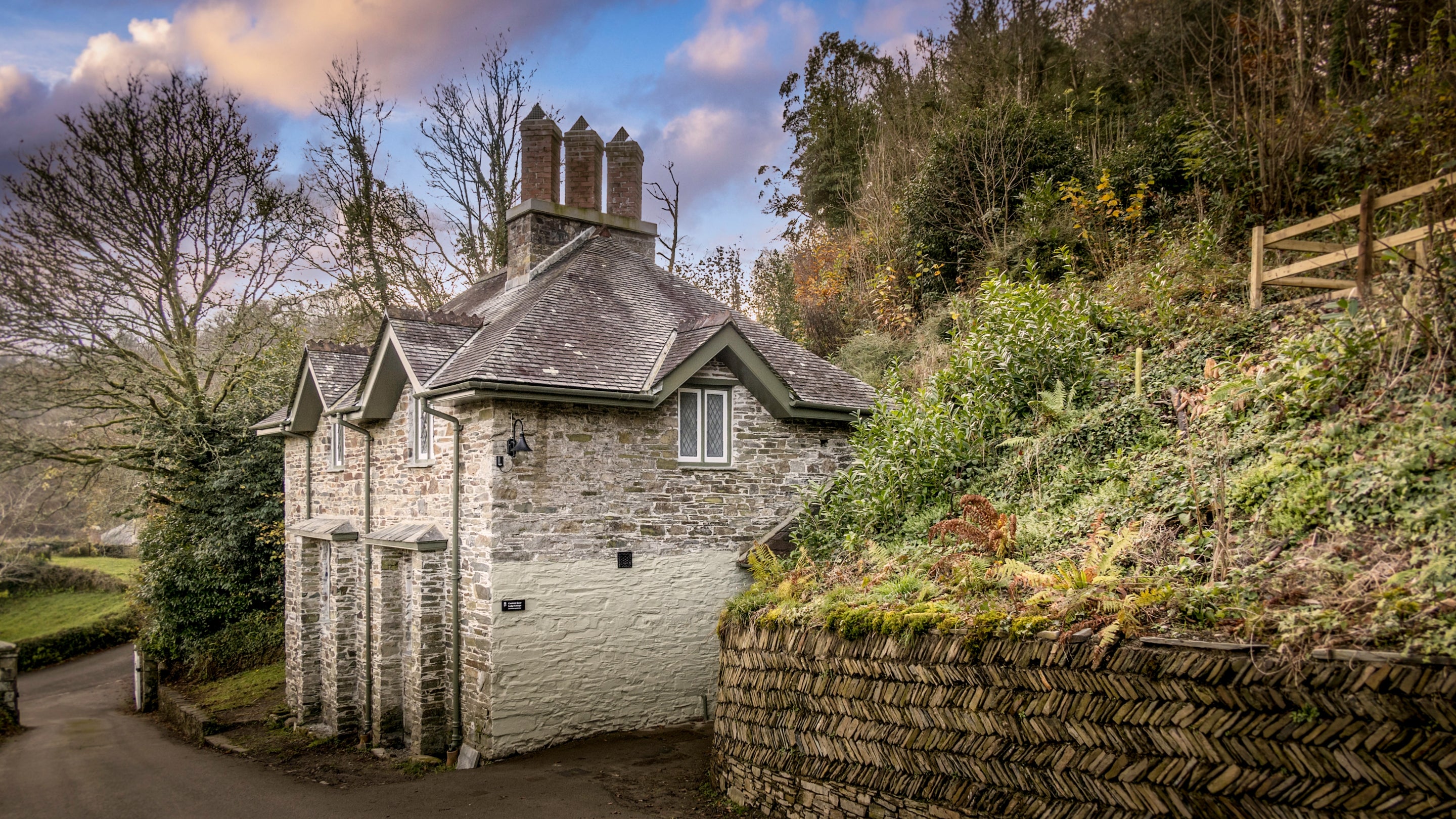 The exterior of Cotehele Quay Lodge Cottage, Cornwall