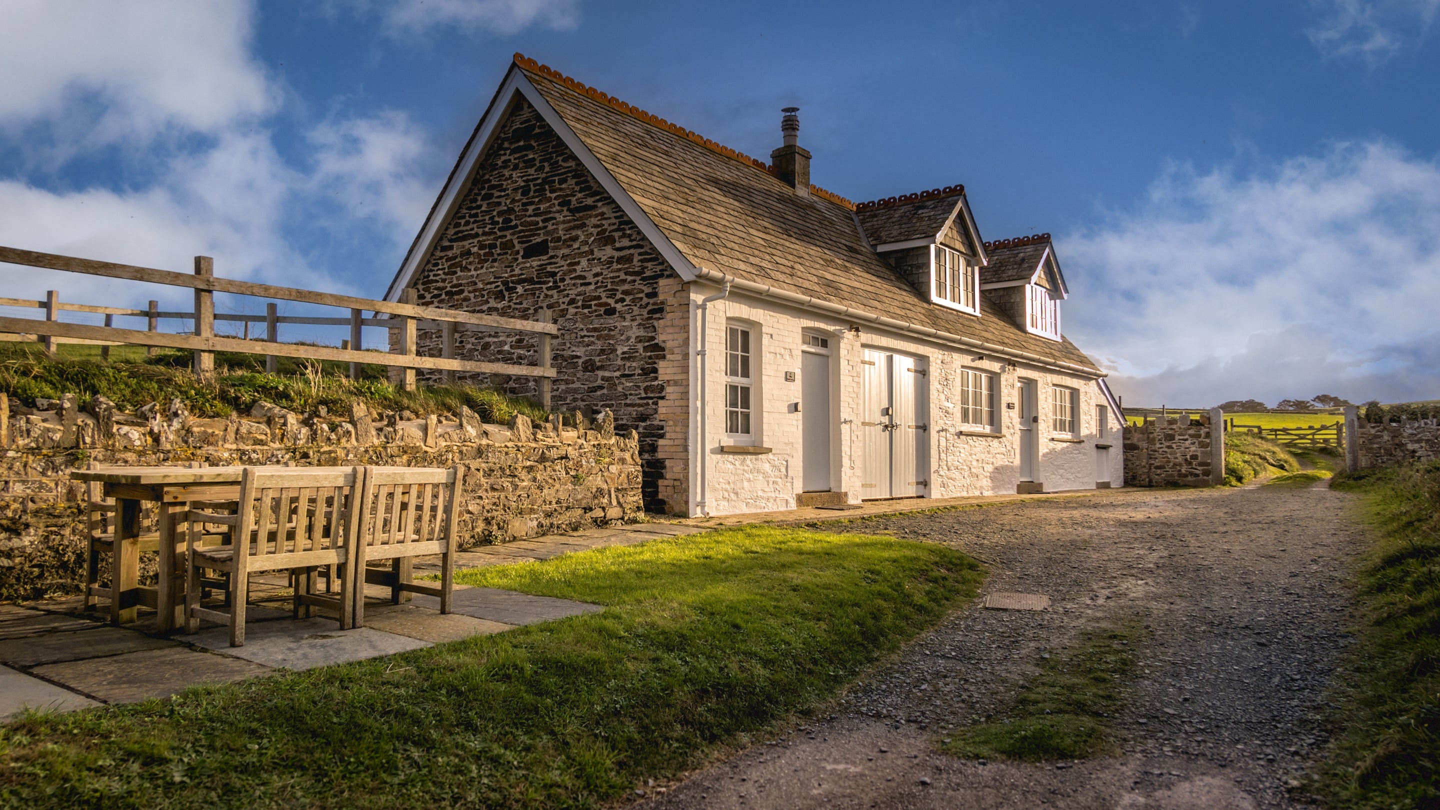 The exterior of Doyden Stable Cottage, Cornwall