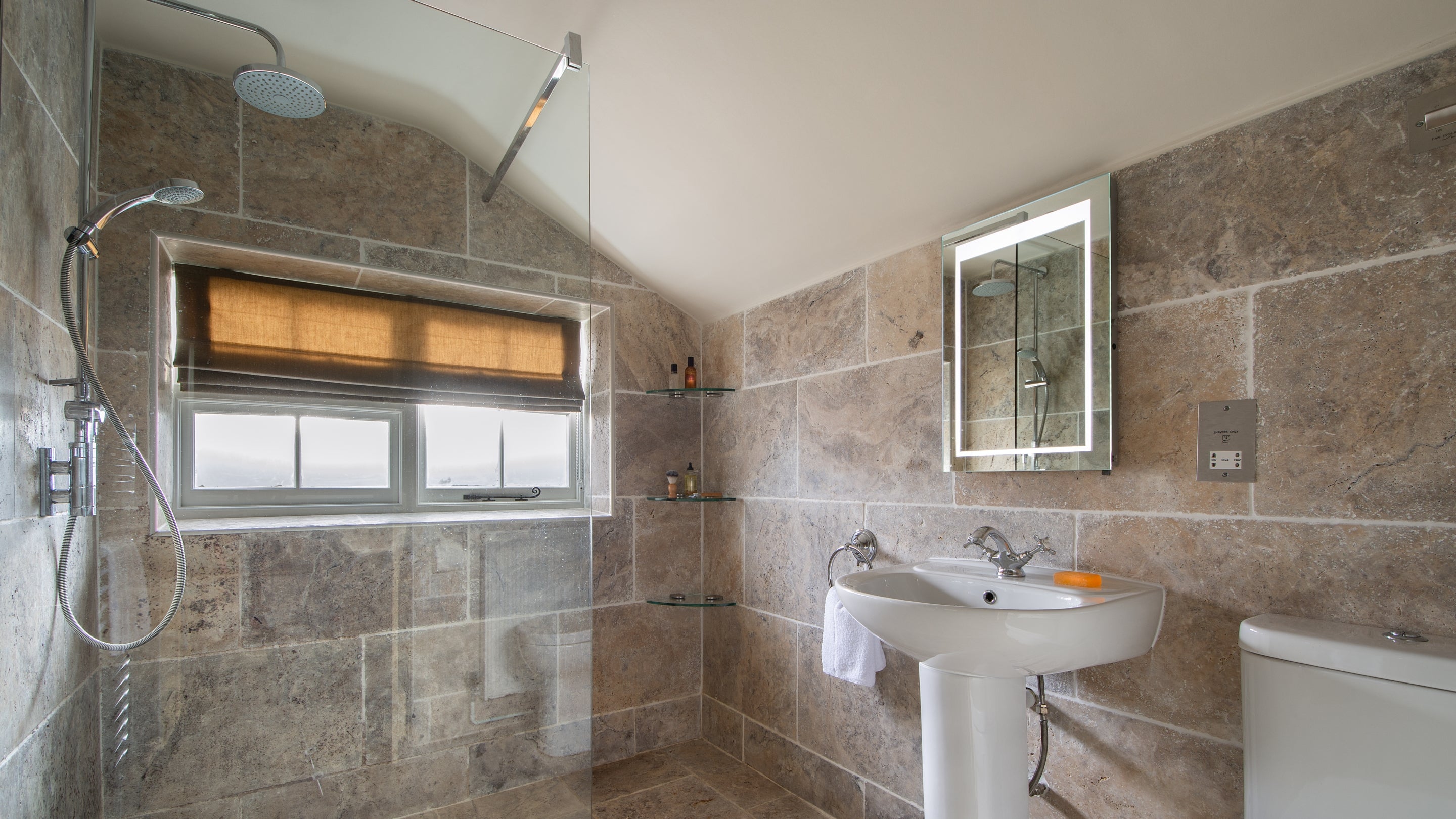 The shower room at Doyden Stable Cottage, Cornwall