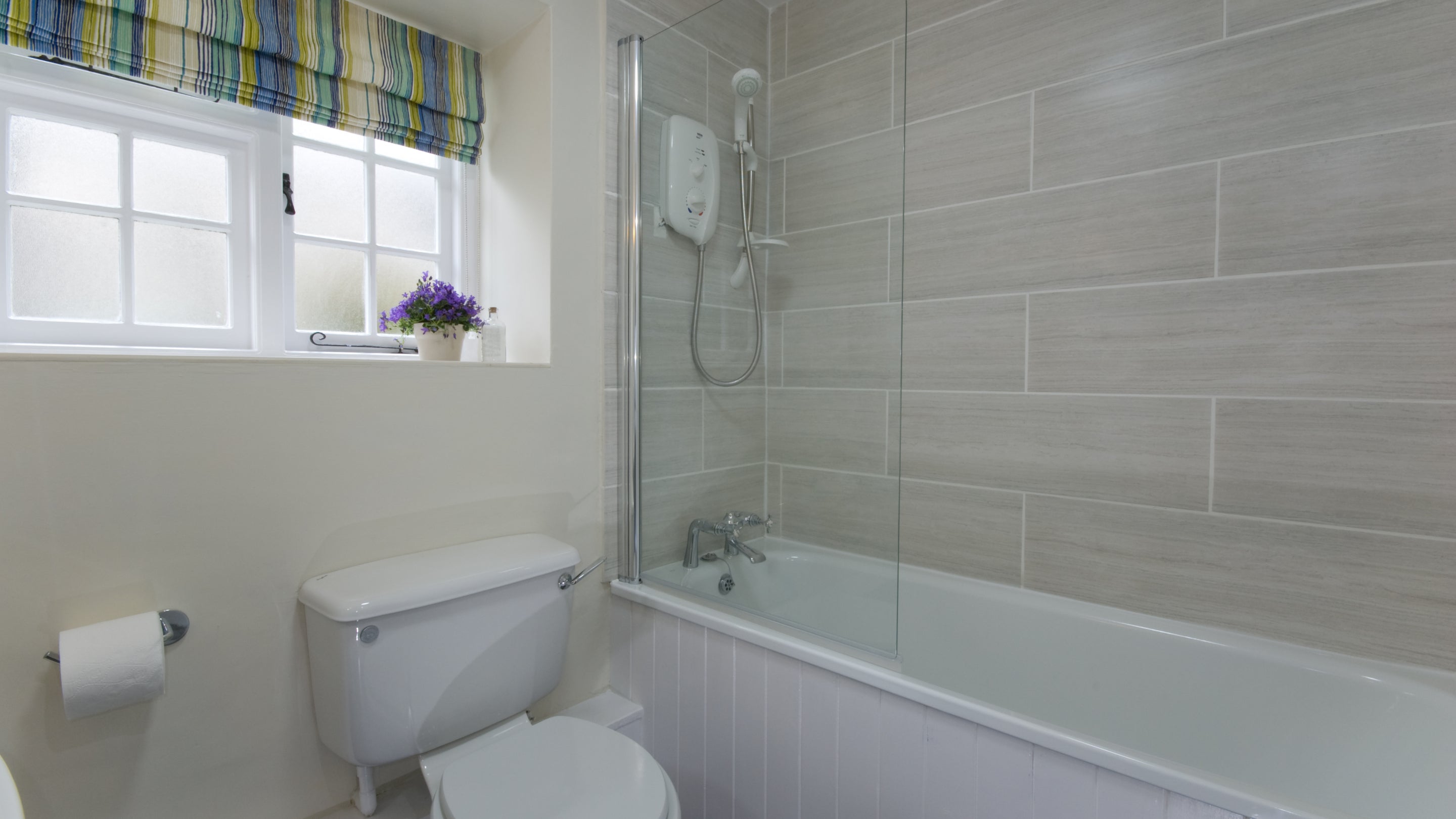 Bathroom at Granny's Cornwall