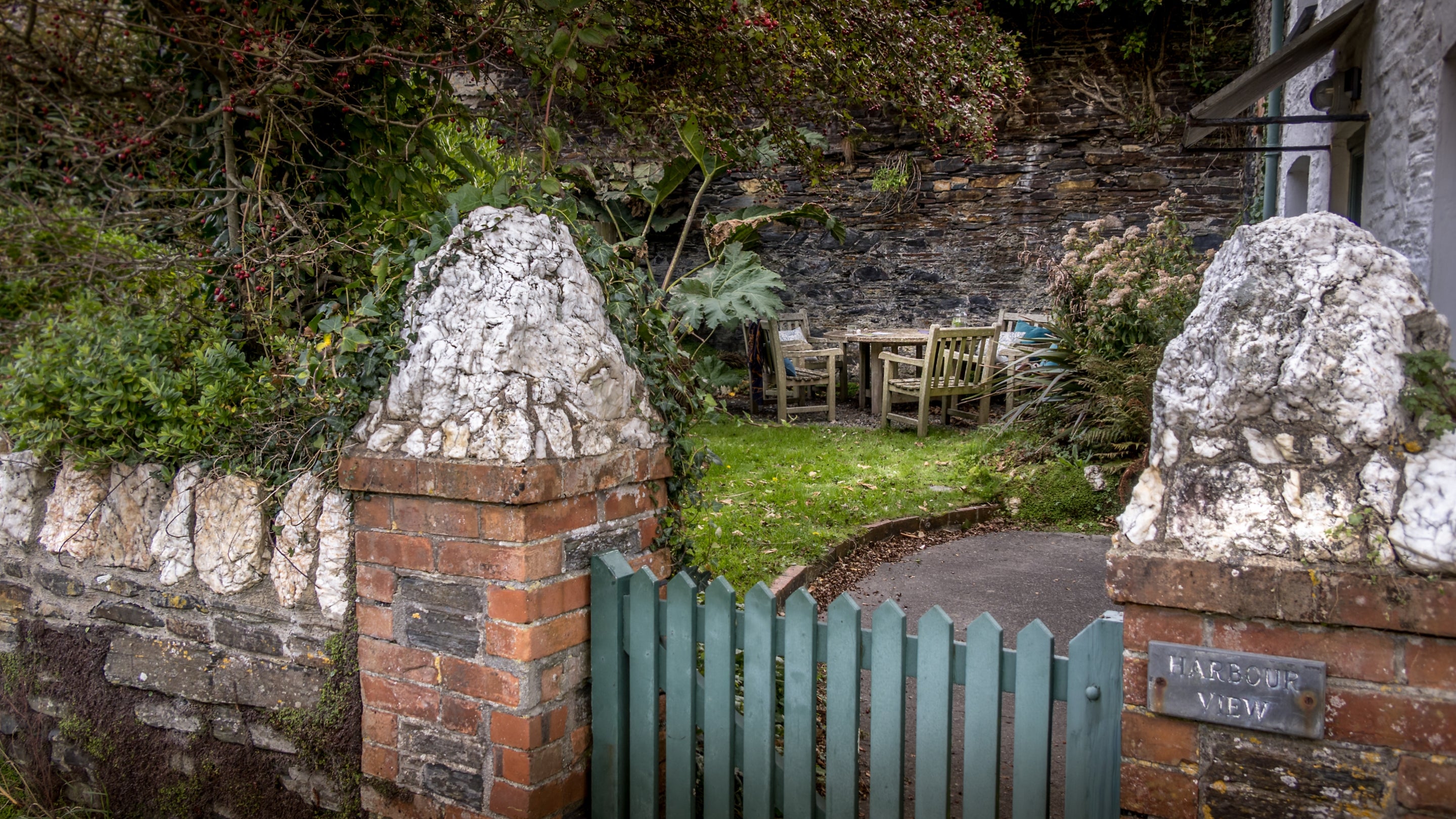 The entrance gate at Harbour View, Cornwall