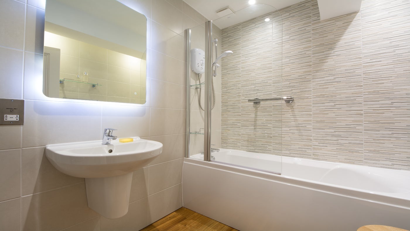 The bathroom at Hayloft, Roseland, Cornwall