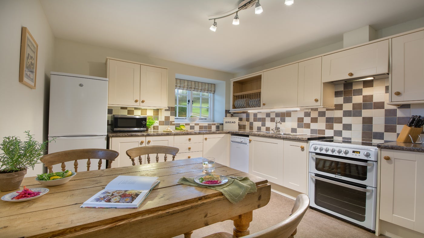 The kitchen and dining area at Hayloft, Roseland, Cornwall