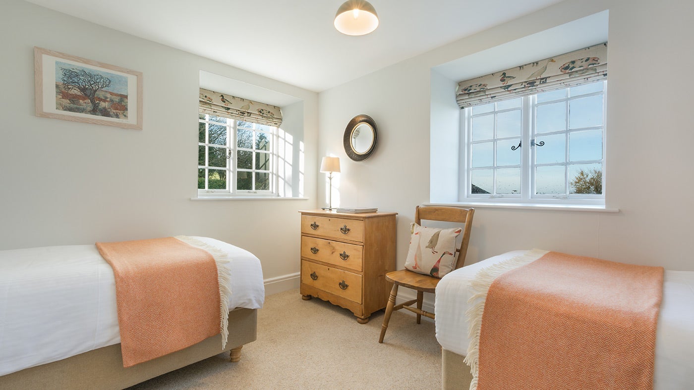 The twin bedroom at Hayrick, Lanteglos-by-Fowey, Cornwall