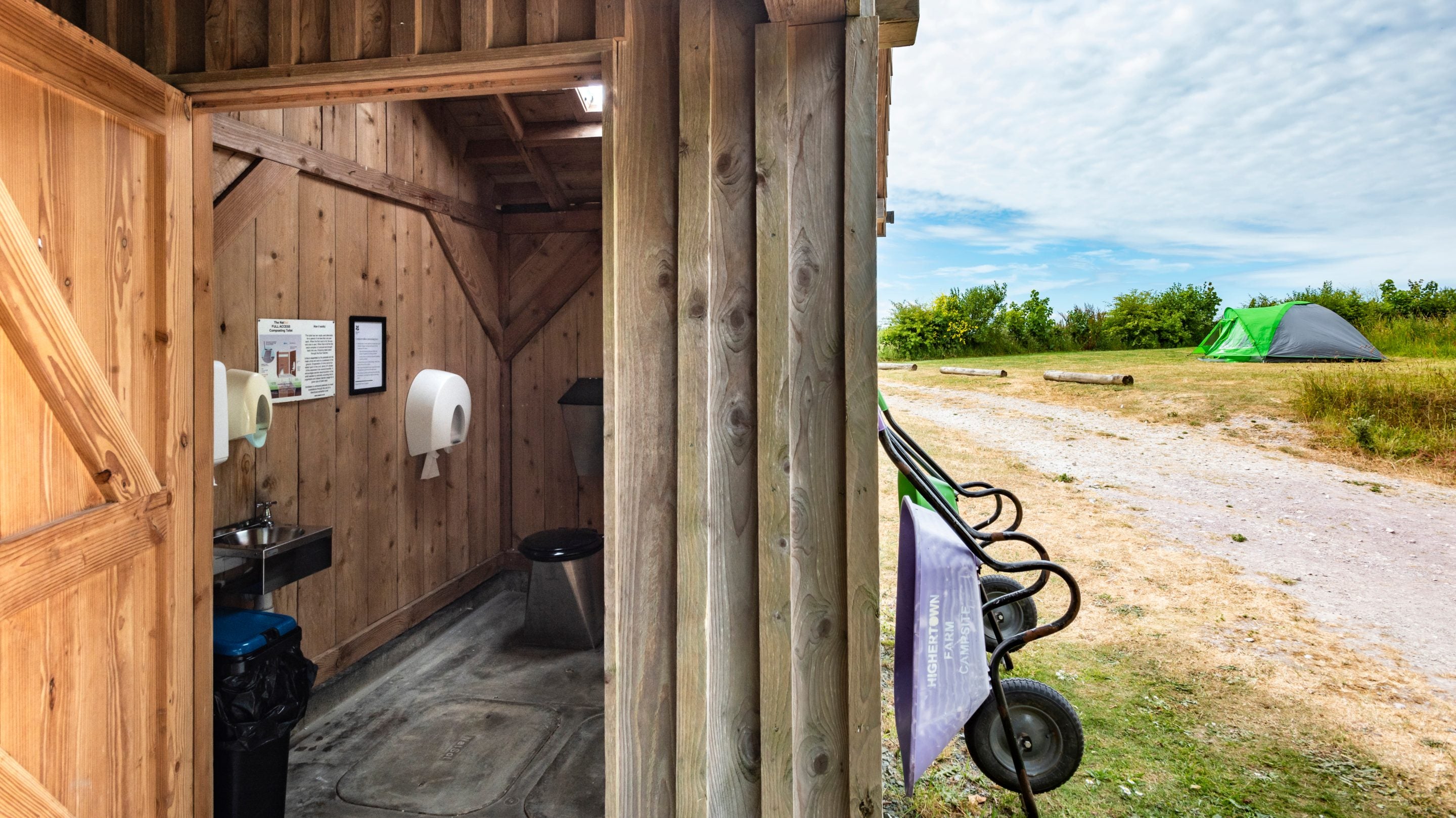 Toilet facilities at Highertown Farm Campsite, Cornwall