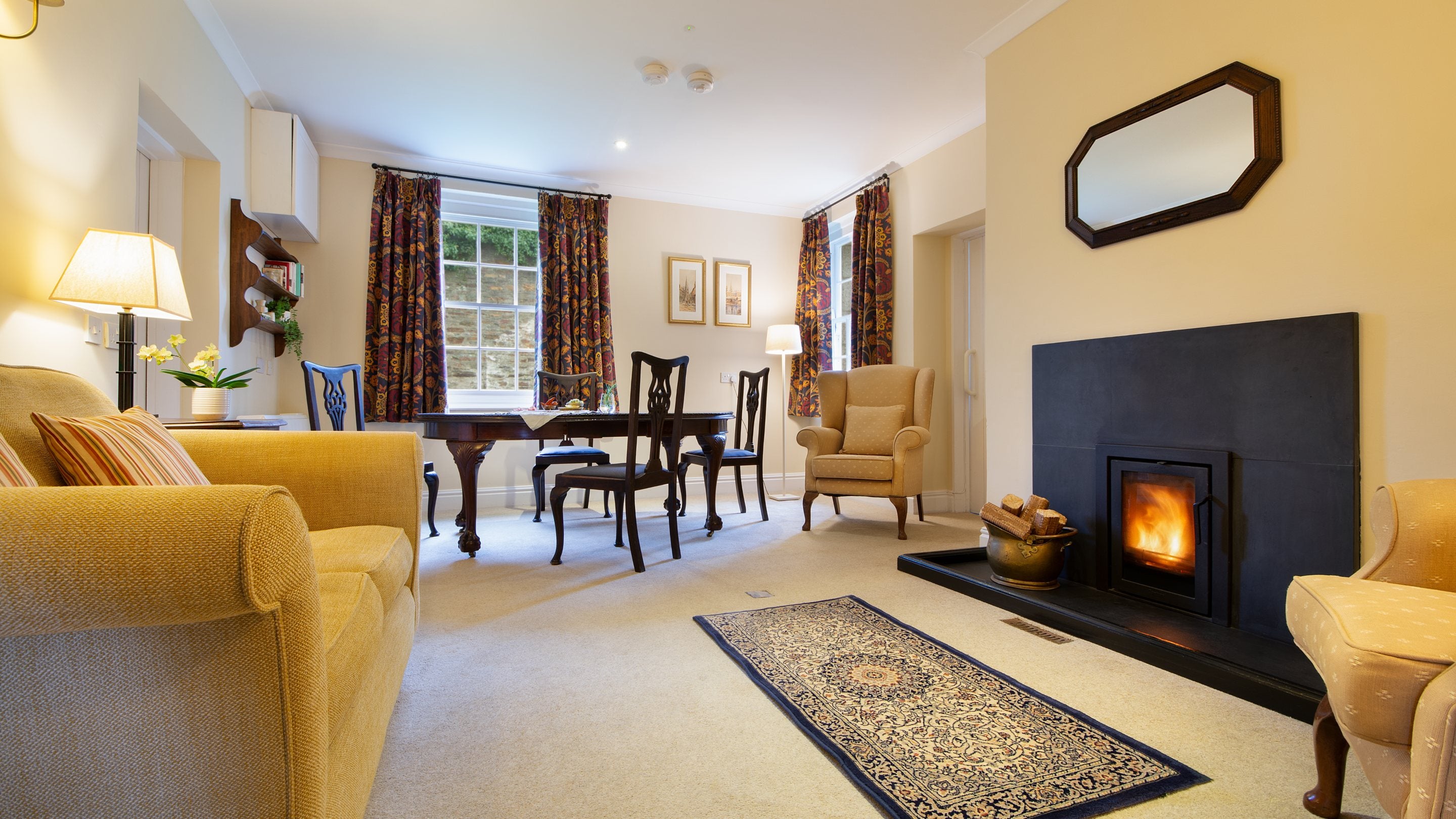 The open-plan sitting and dining room at The Major's Quarter, Cornwall