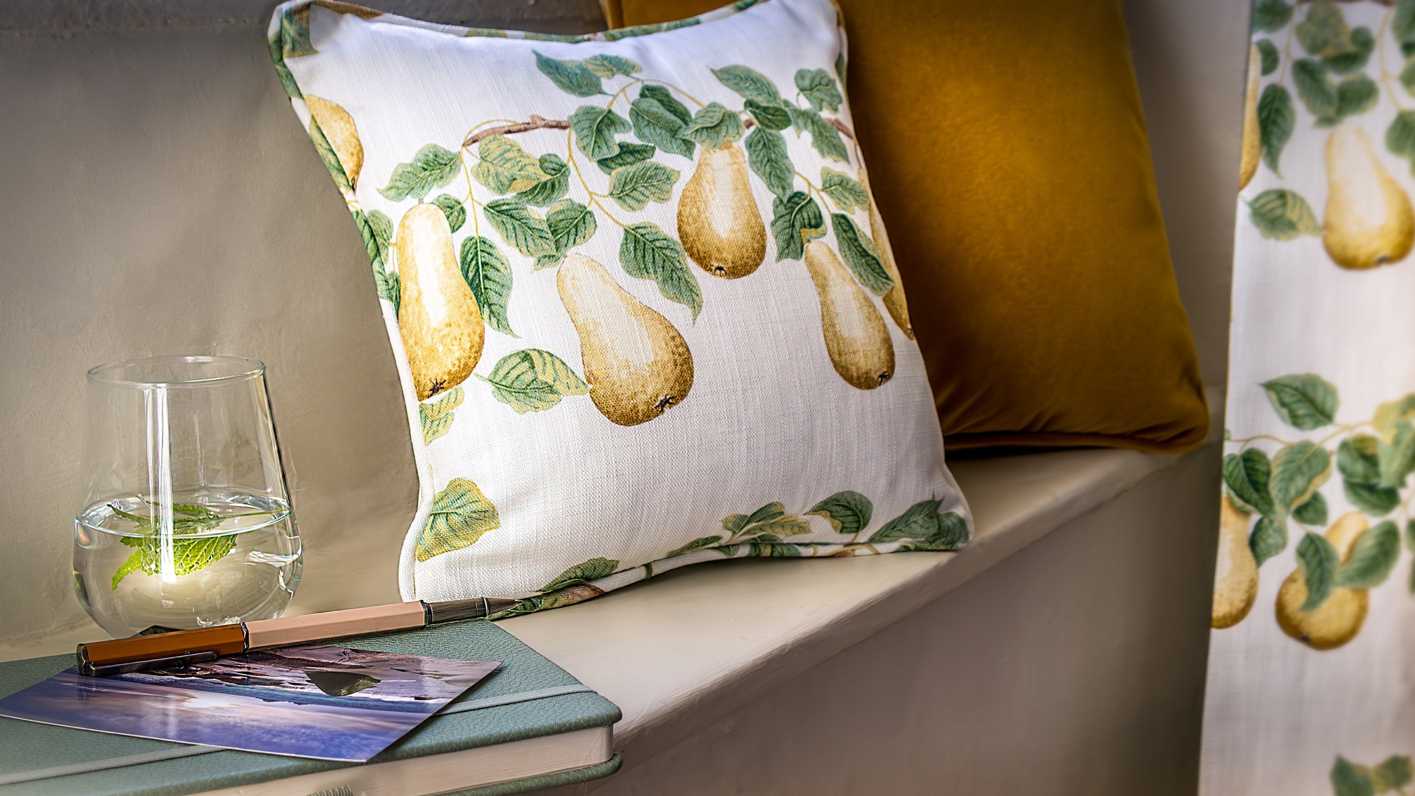 The window seat in one of the single bedrooms at Miller's House, Cornwall