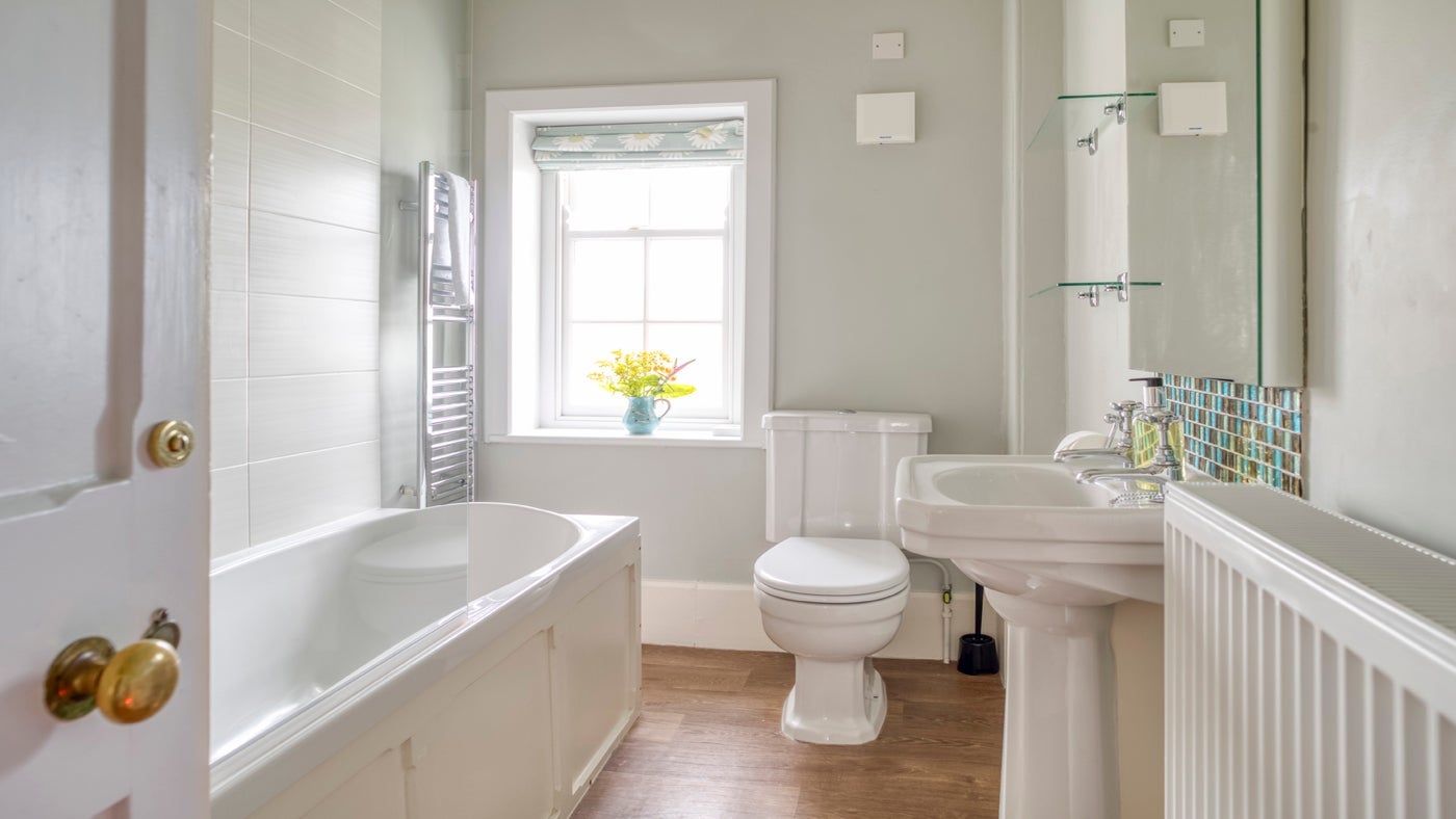 The bathroom at Mouls, Port Isaac, Cornwall