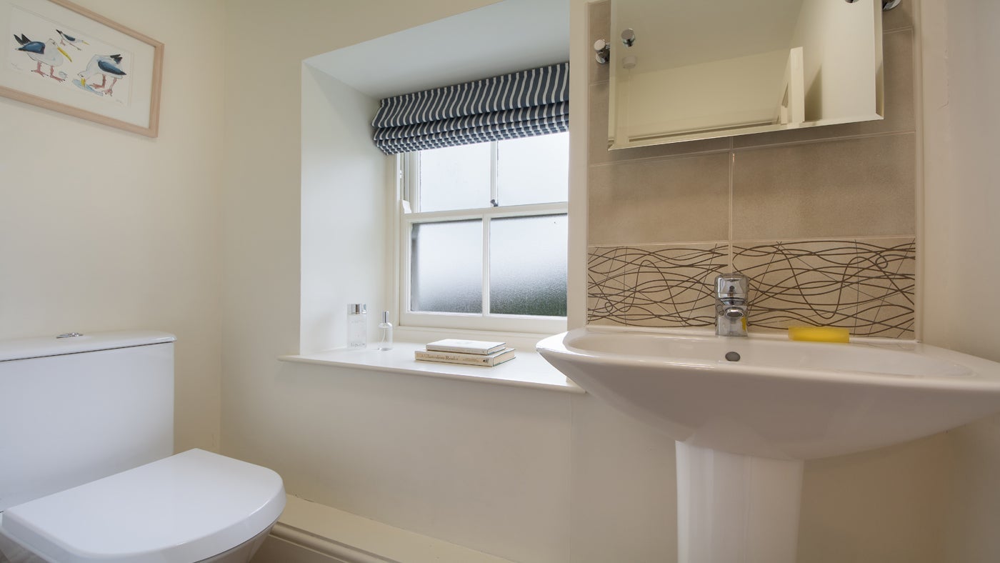 The upstairs lavatory at Mowhay, Roseland, Cornwall