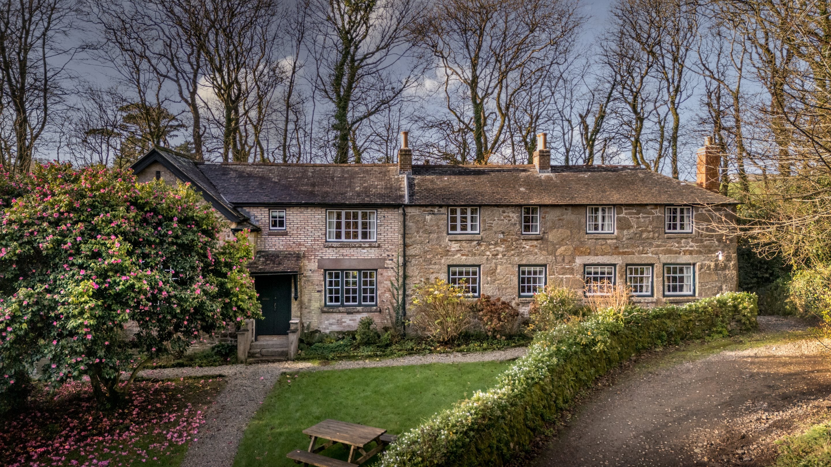The exterior of Nanceglos House, Cornwall