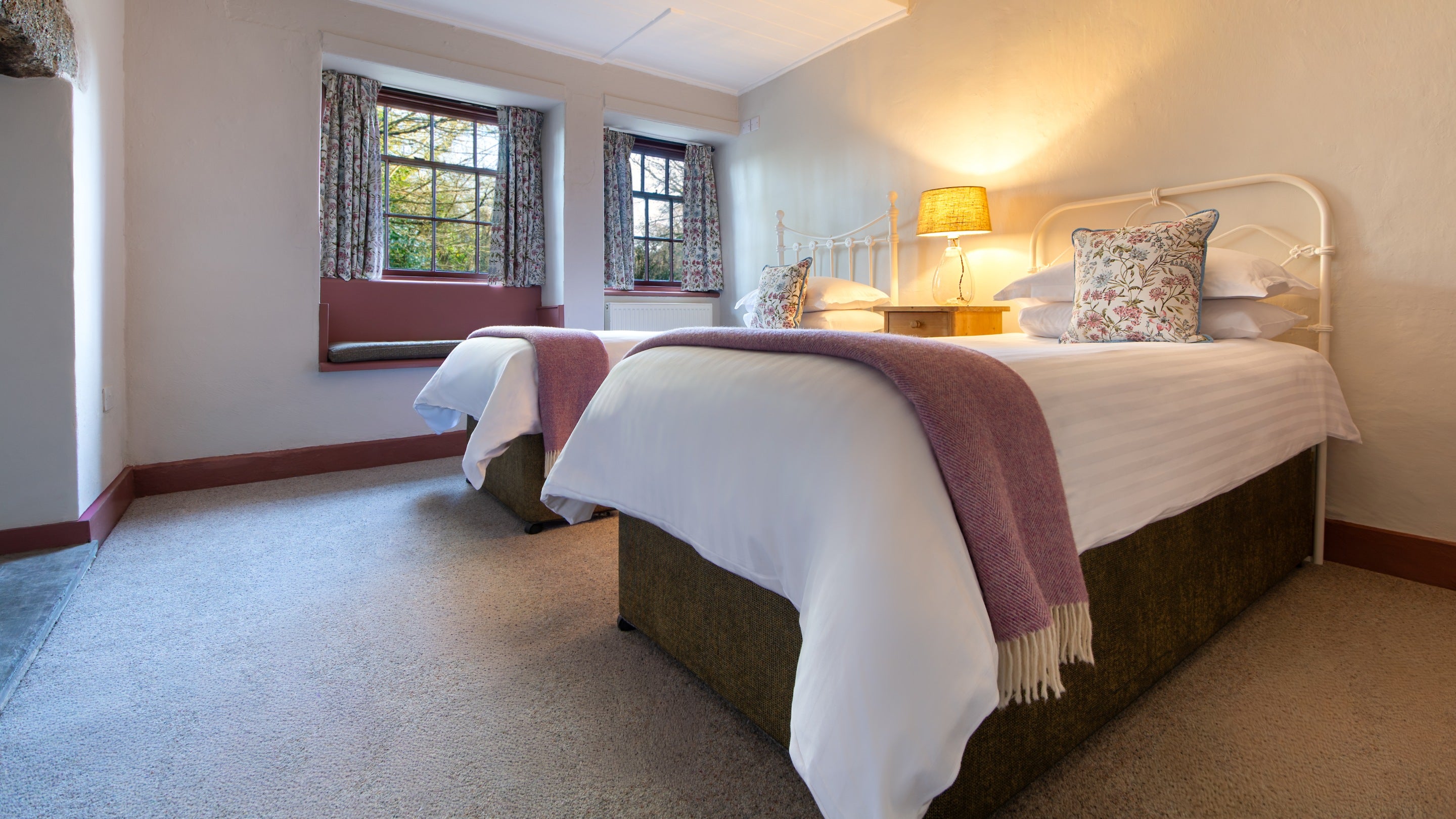 The ground-floor twin bedroom at Nanceglos House, Cornwall