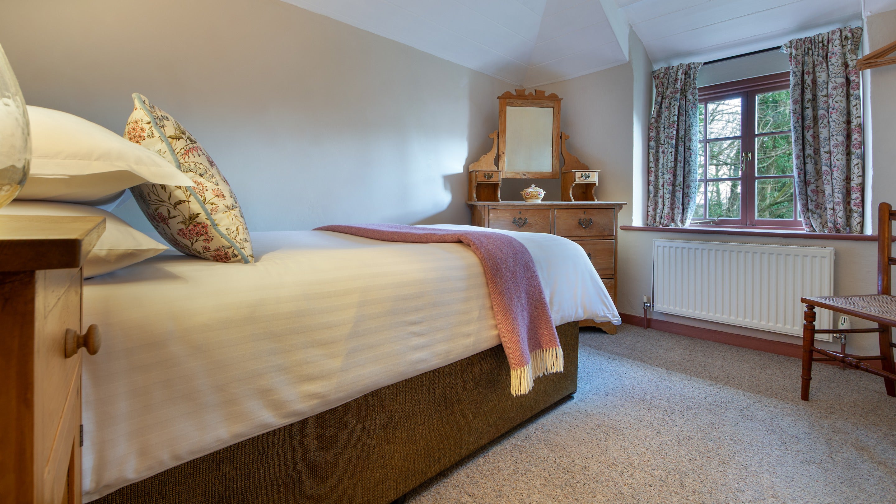 The single bedroom at Nanceglos House, Cornwall