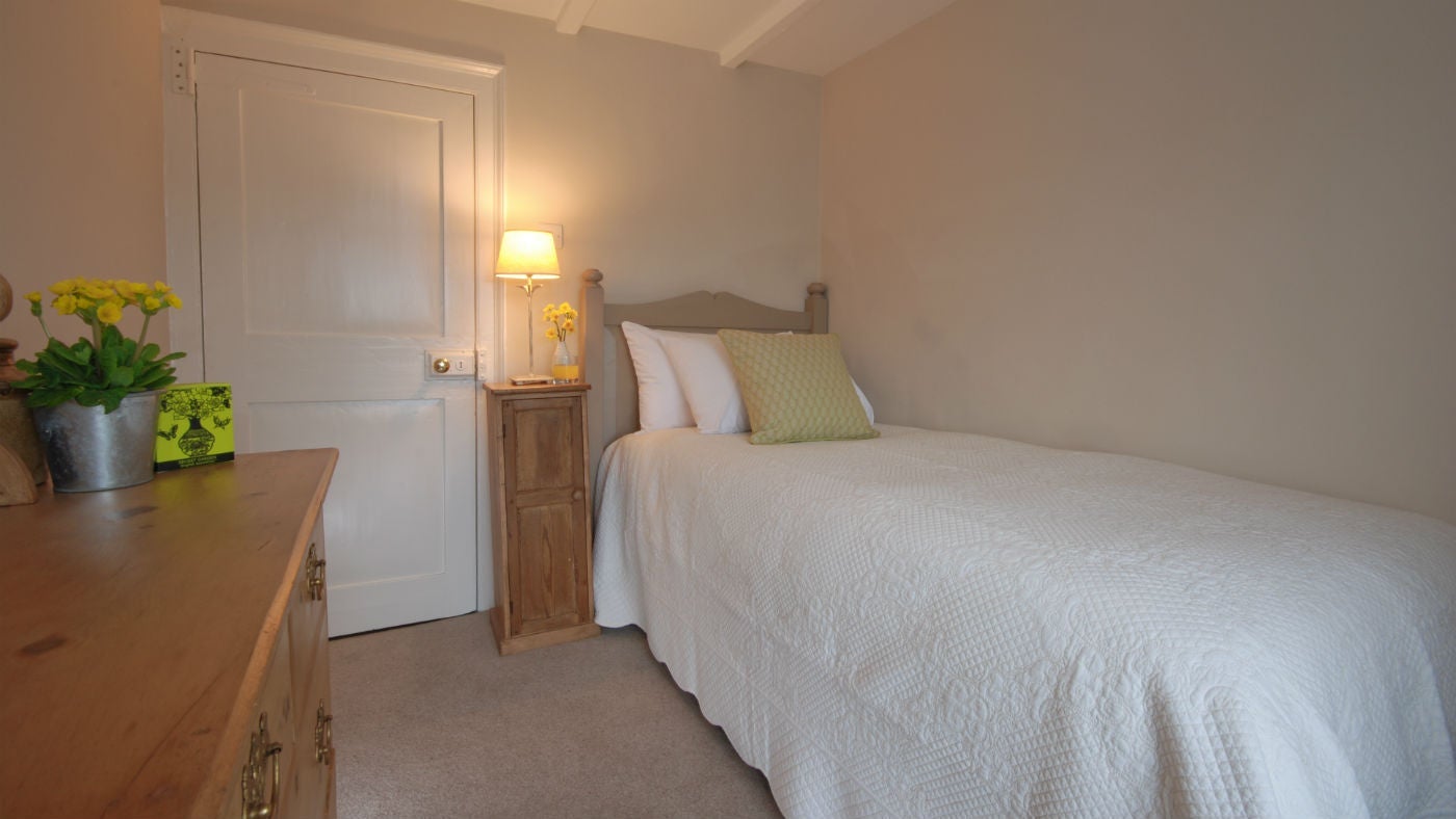 The single bedroom at The Old Farmhouse, Polzeath, Cornwall 