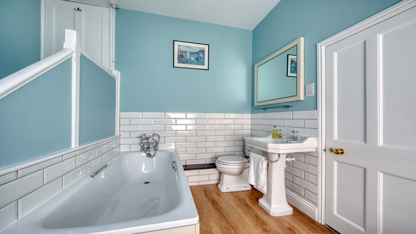 The bathroom at Overhaven, Polzeath, Cornwall
