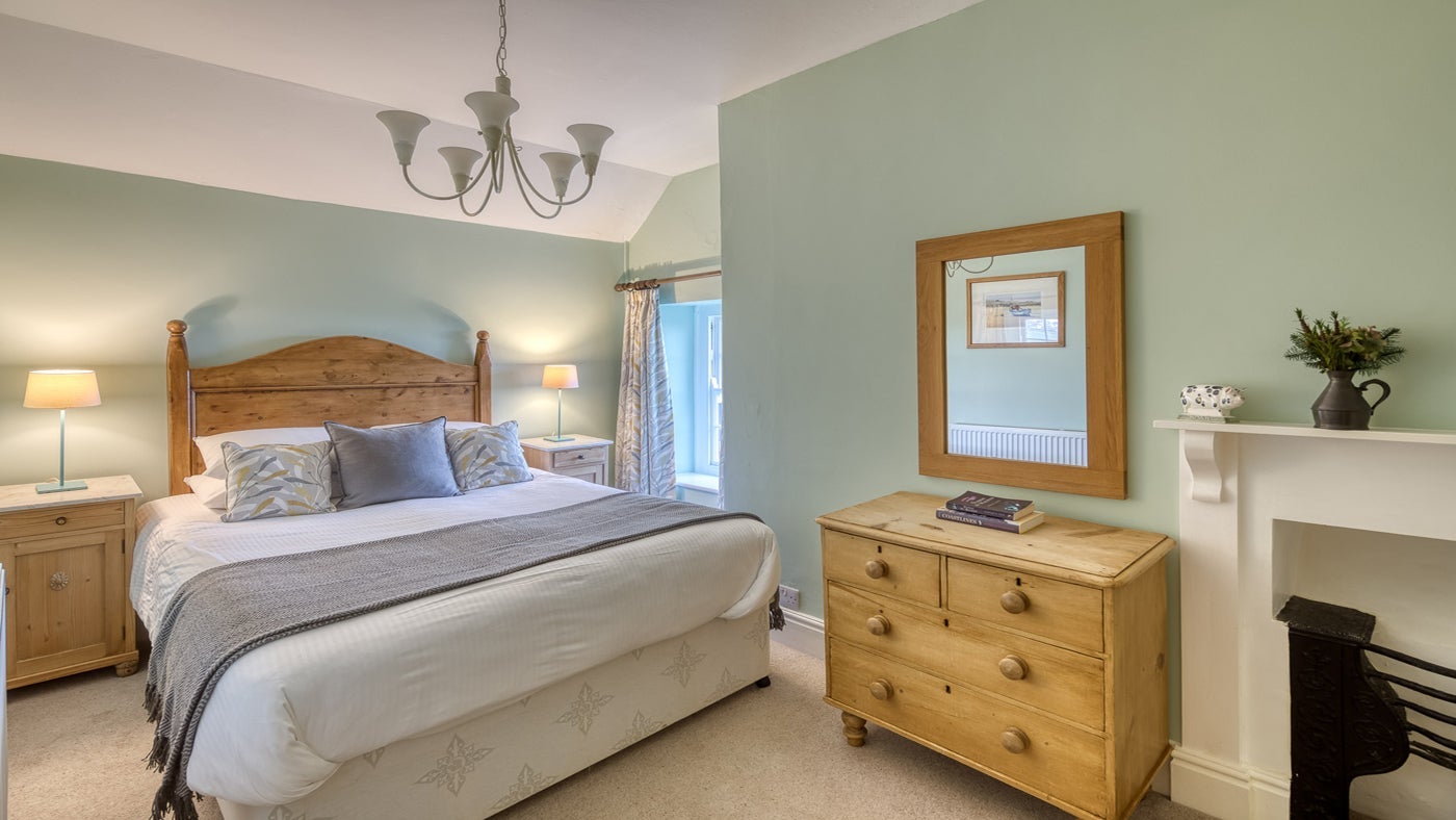 A double bedroom at Overhaven, Polzeath, Cornwall