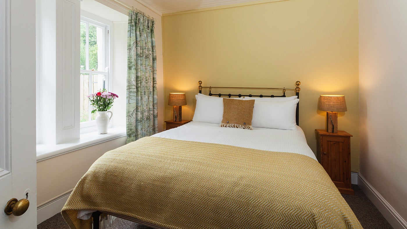 The double bedroom at Penny Cottage, Port Isaac, Cornwall 