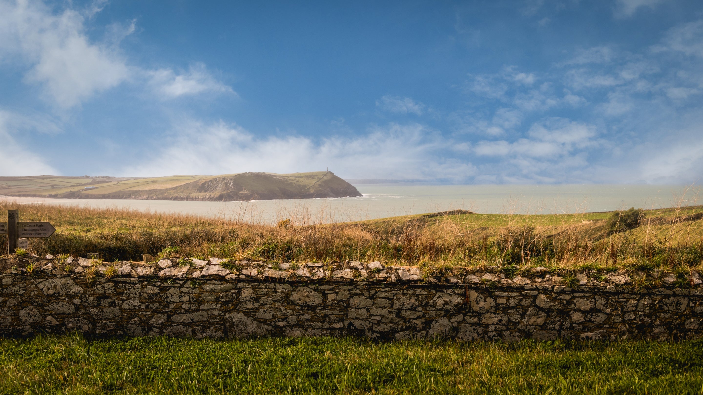 The area surrounding Pentire Head Farmhouse, Cornwall
