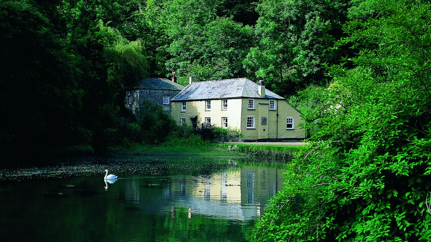The exterior of Pont Creek Cottage, Pont Pill, Cornwall