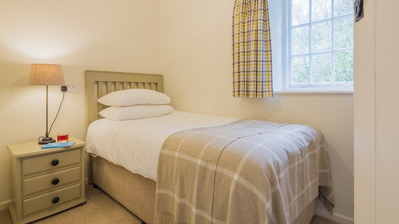 The single bedroom at Pont Creek Cottage, Pont Pill, Cornwall