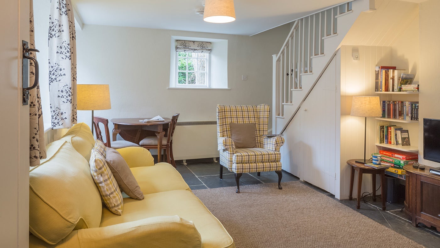 The sitting room at Pont Creek Cottage, Pont Pill, Cornwall