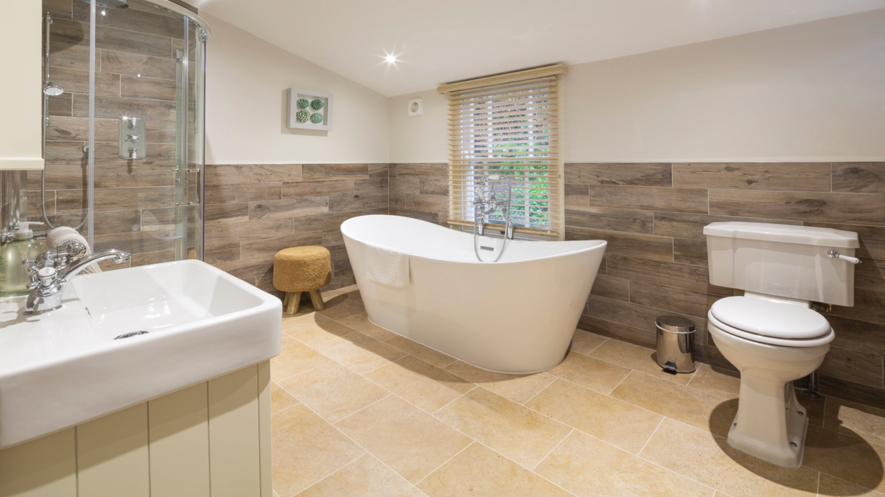 The bathroom at Port Gaverne Beach House, Cornwall