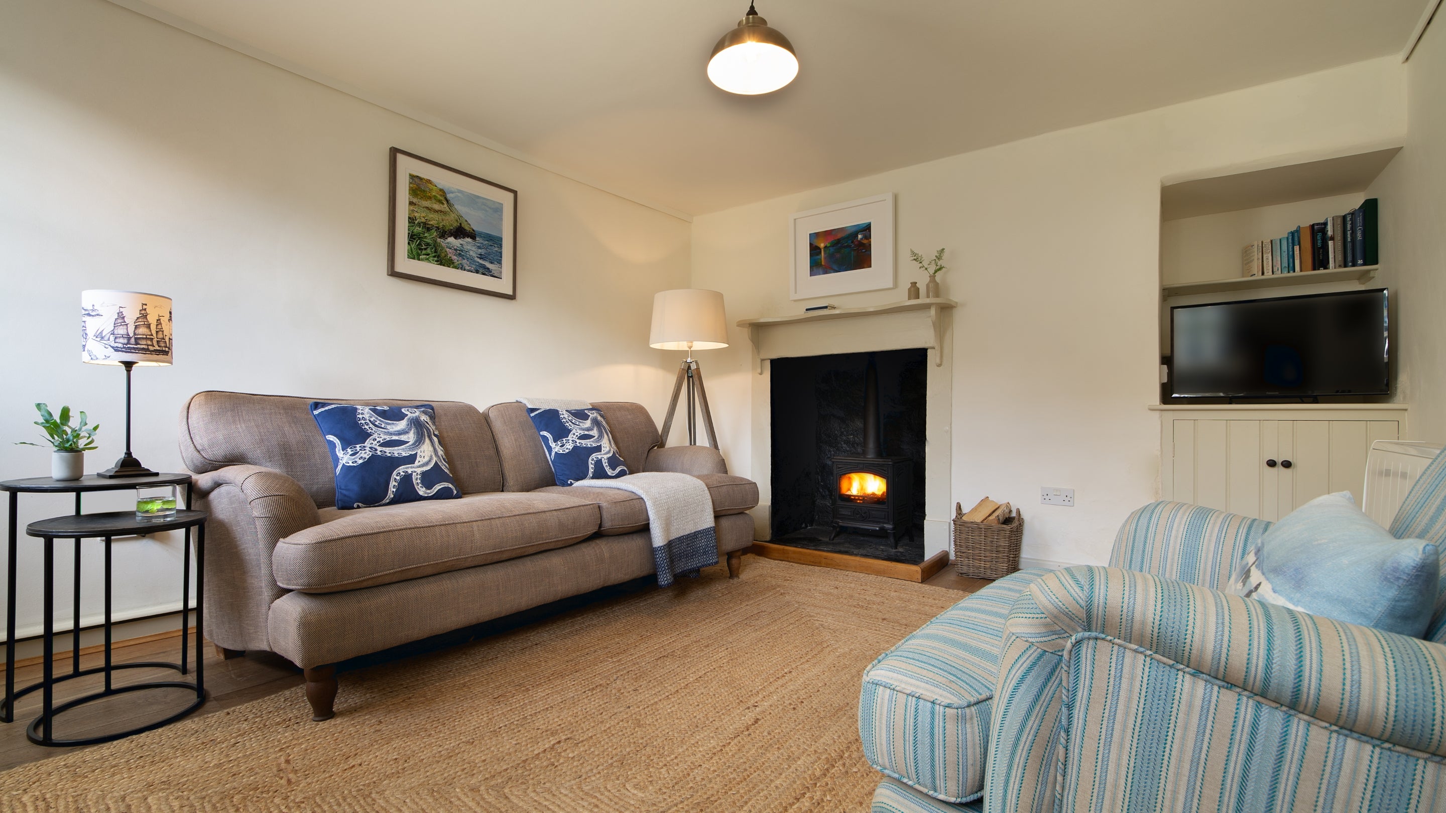 The sitting room at Quin Cottage, Cornwall