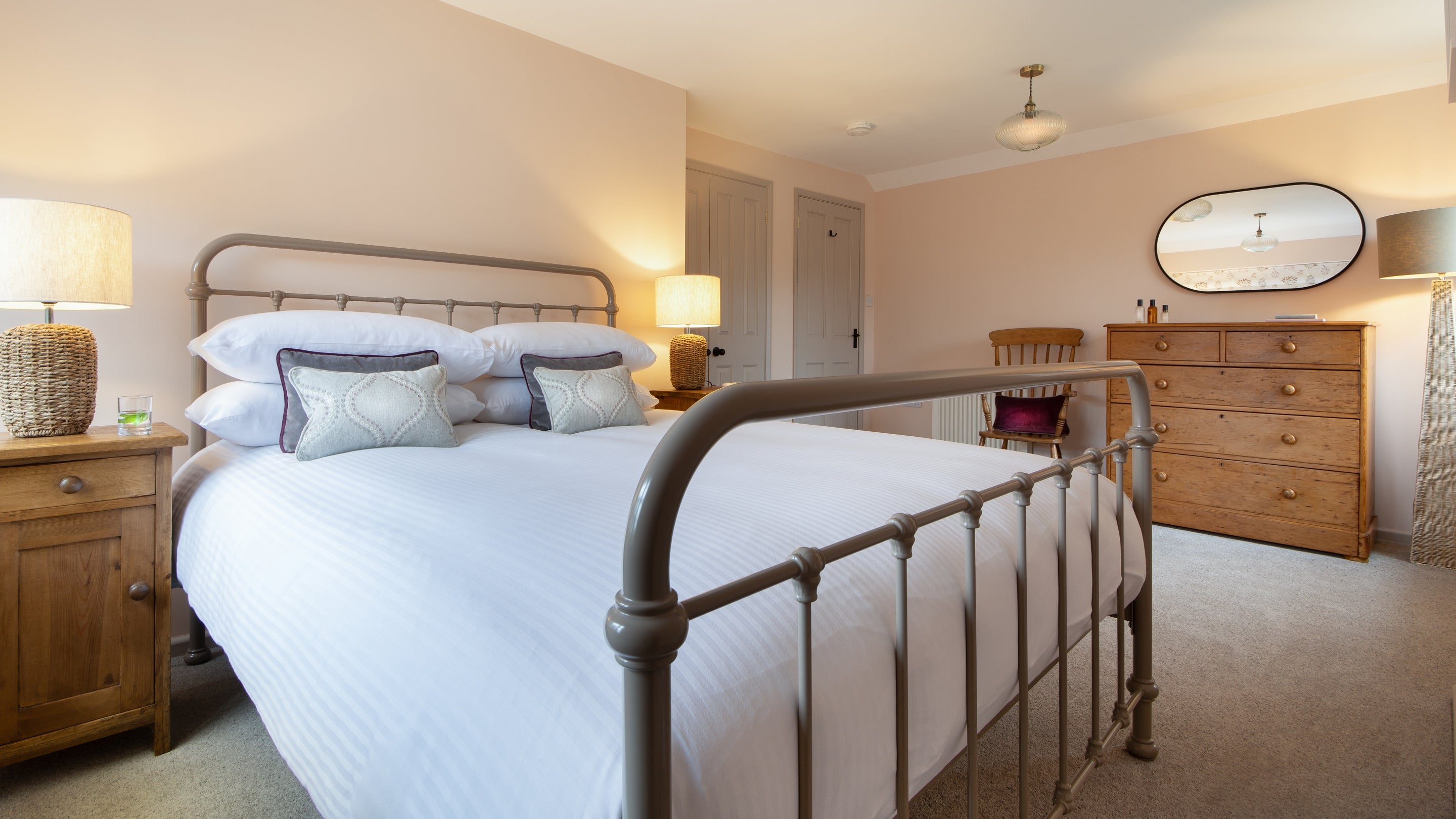 The double bedroom at Roseland Porth Farm Cottage, Cornwall