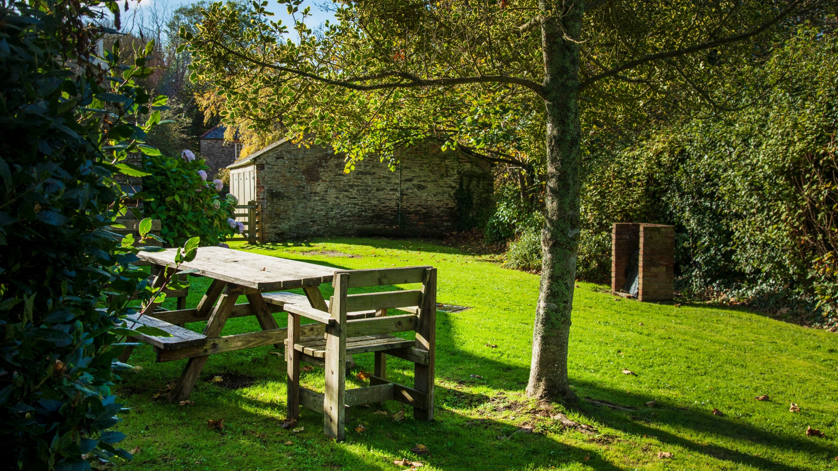 The garden at Roseland Porth Farm House, Cornwall