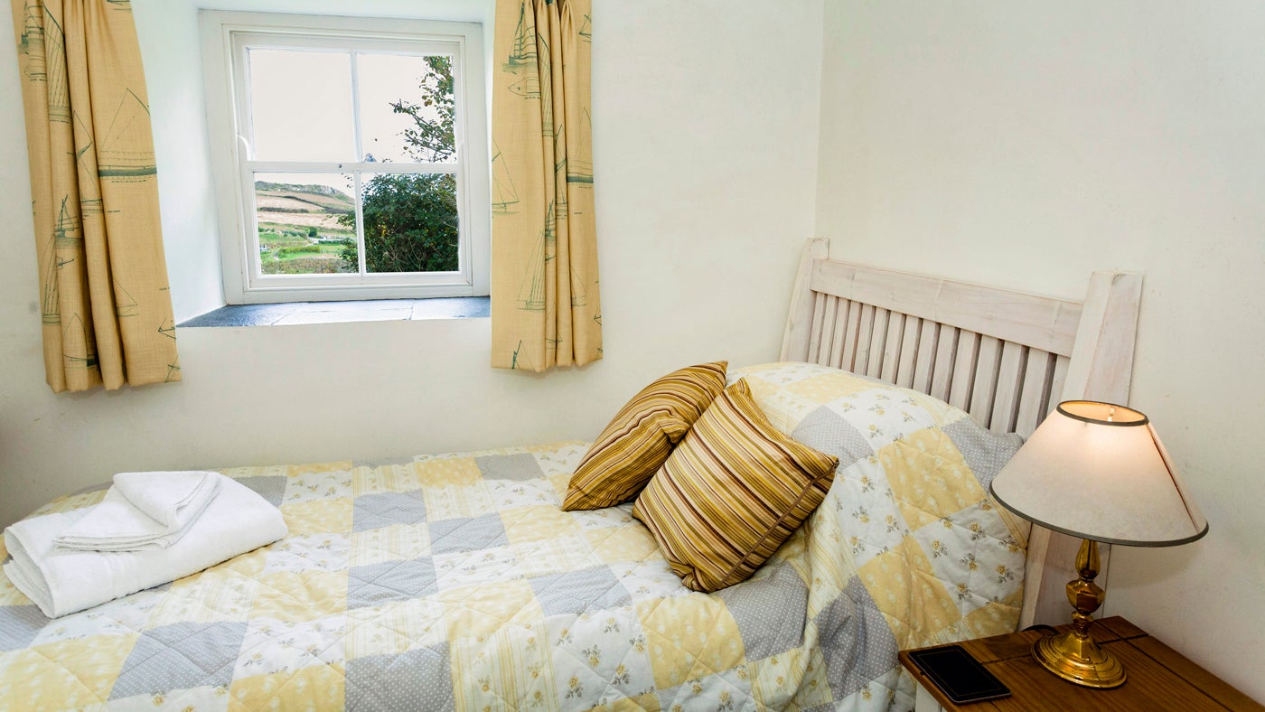 The single bedroom at Serpentine, Cornwall