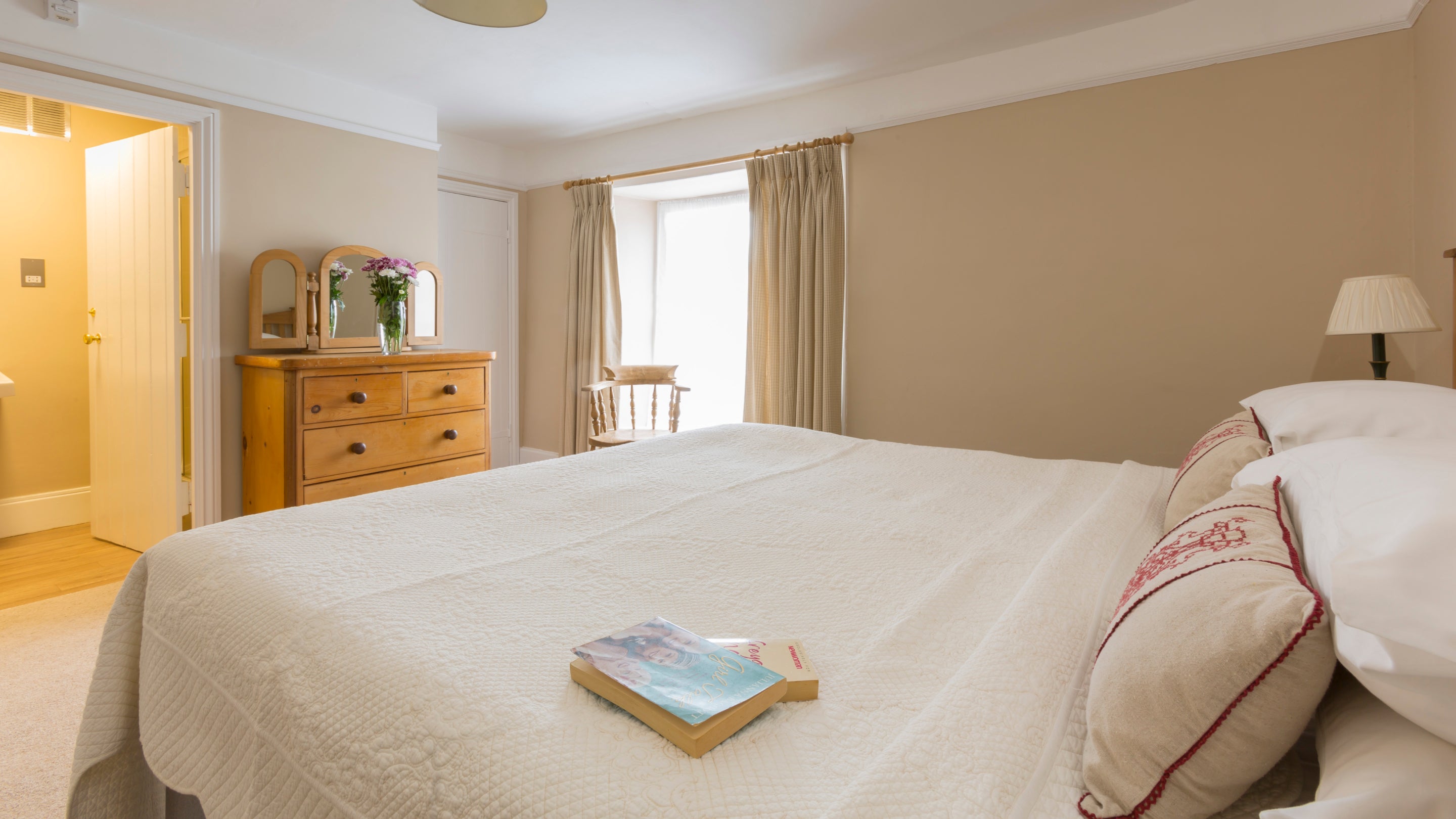 The double bedroom at Tippett's, Cornwall