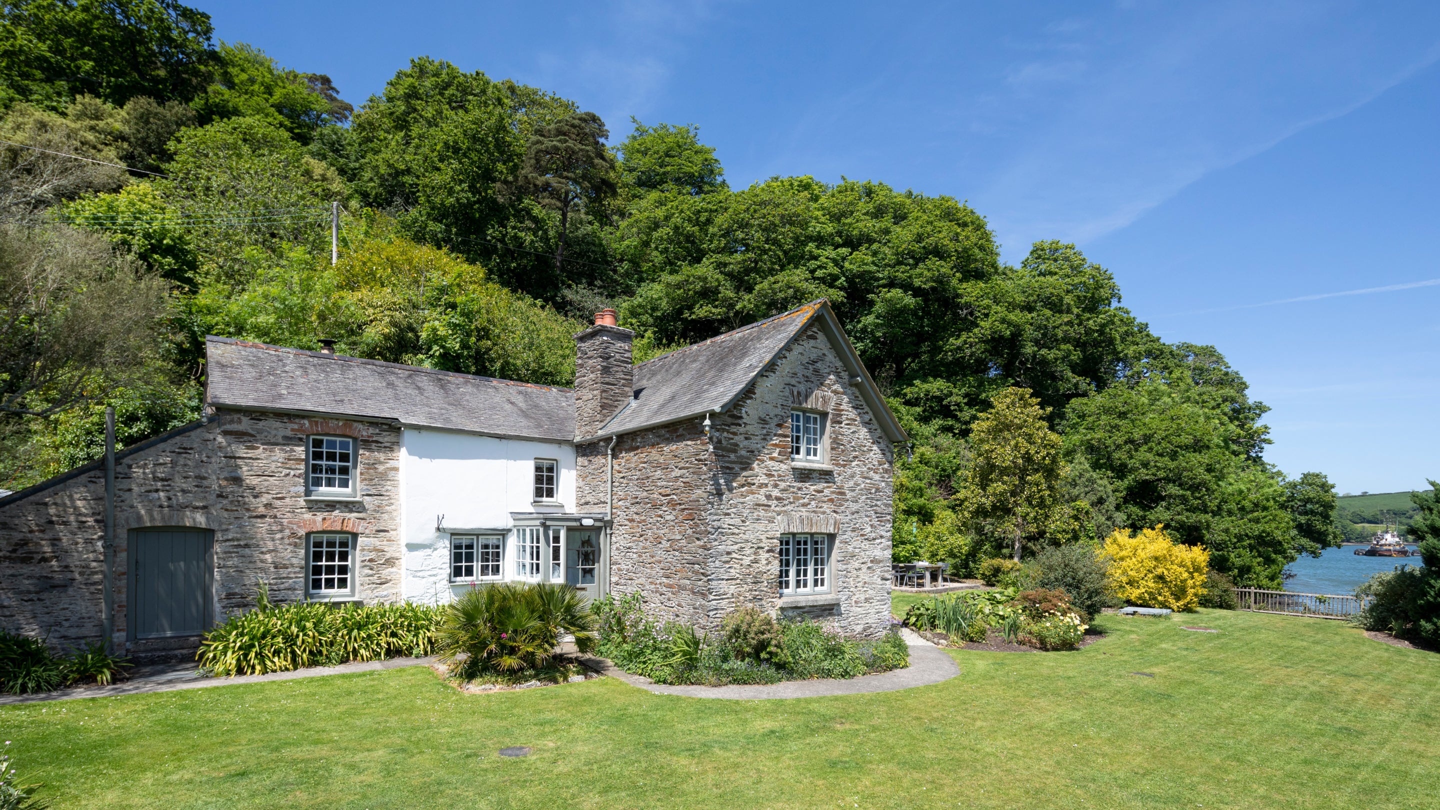 The exterior of Trelissick Quay Cottage, Cornwall