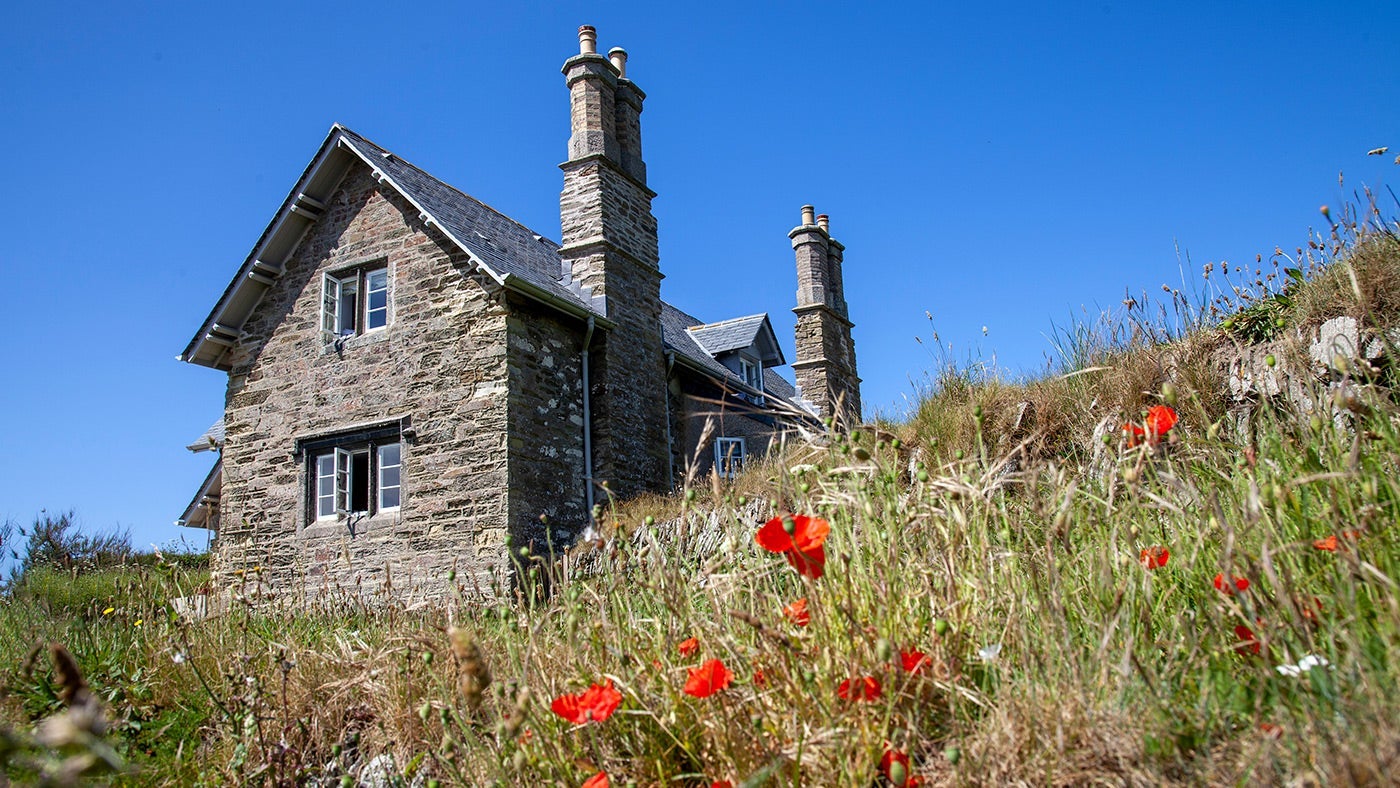 The exterior of Winnianton Farmhouse, Cornwall