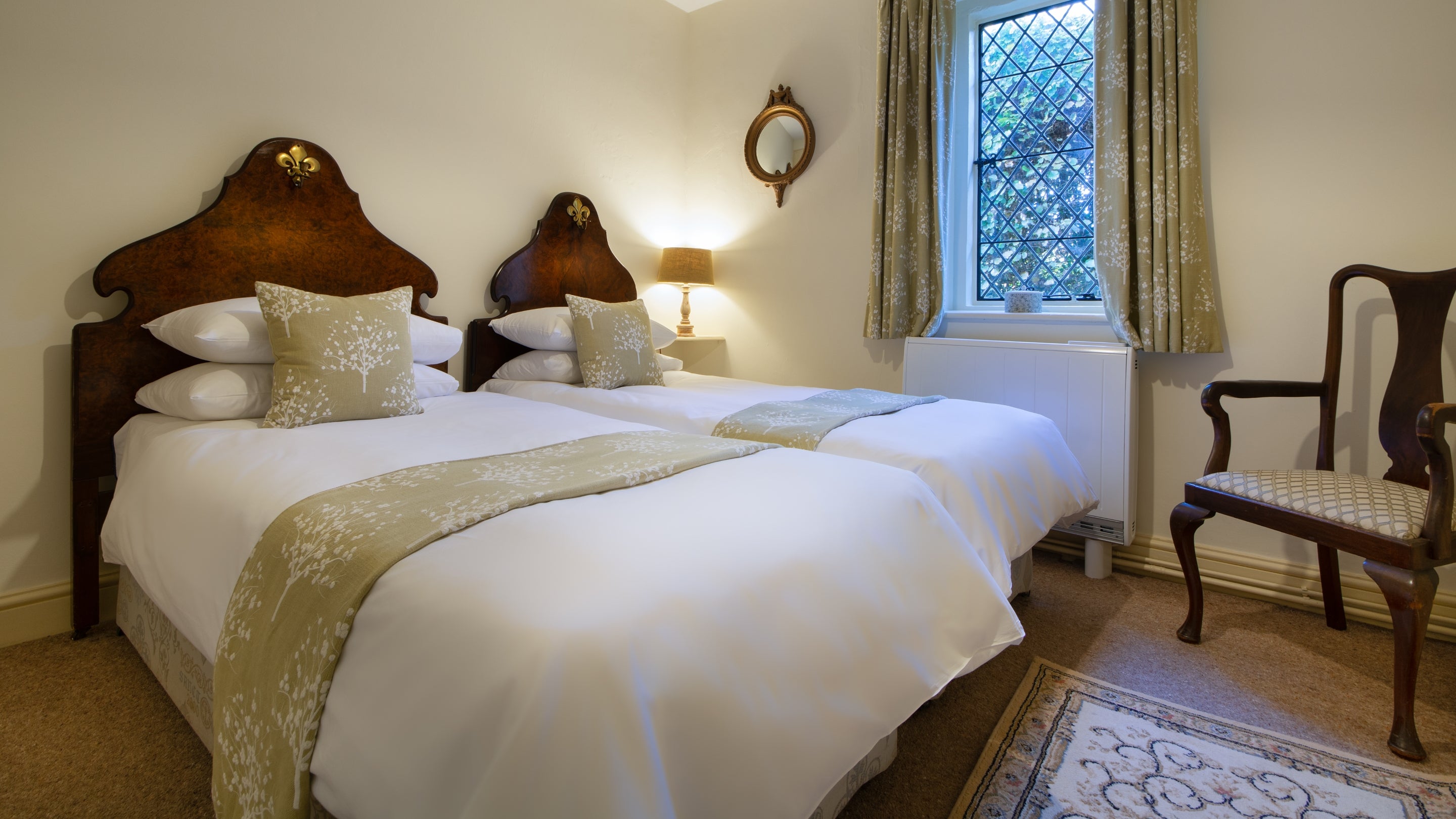 The twin bedroom at Deer Park Lodge, Gloucestershire