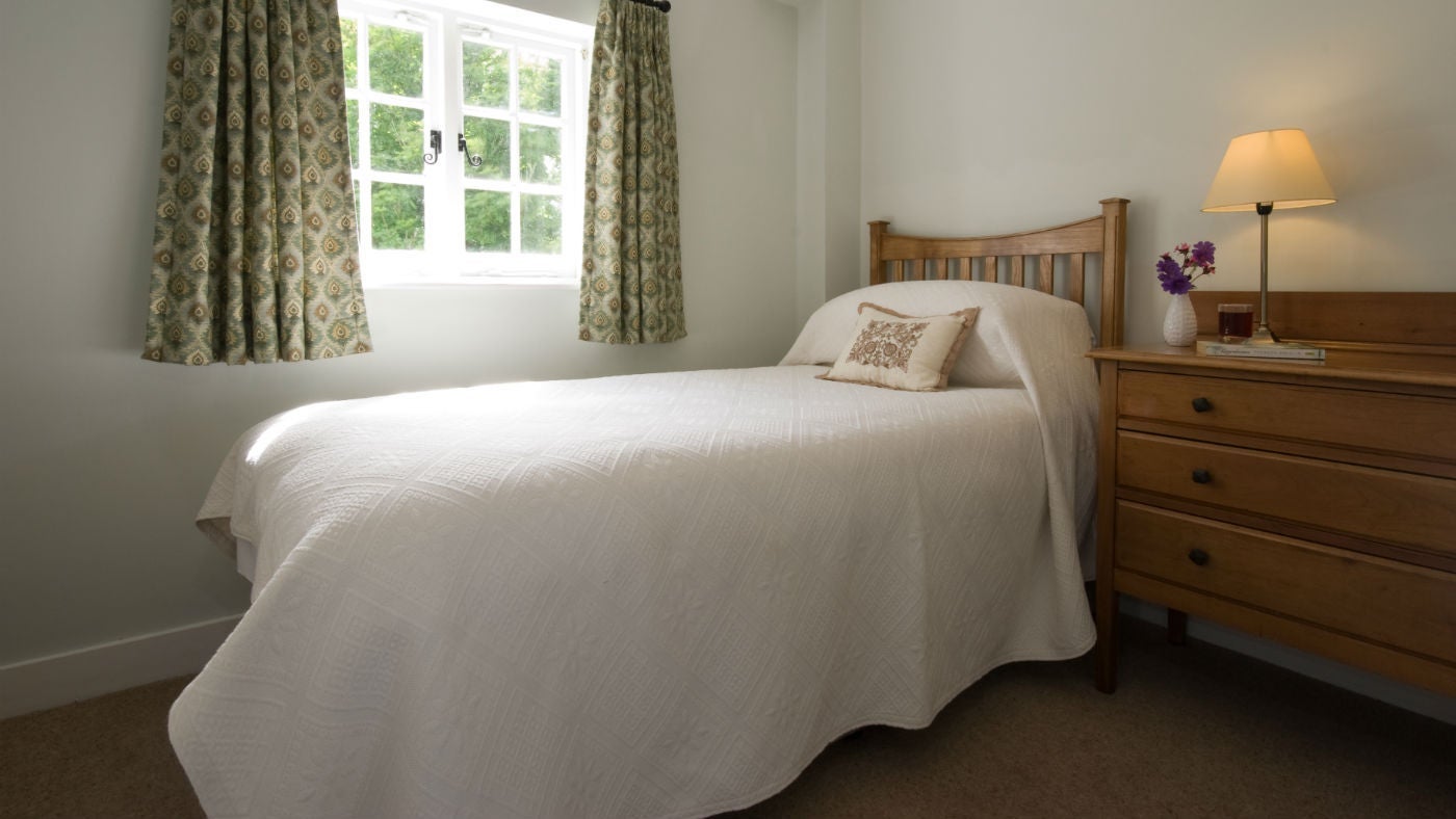 One of the single bedrooms at 2 Coleton Barton, Kingswear, Devon