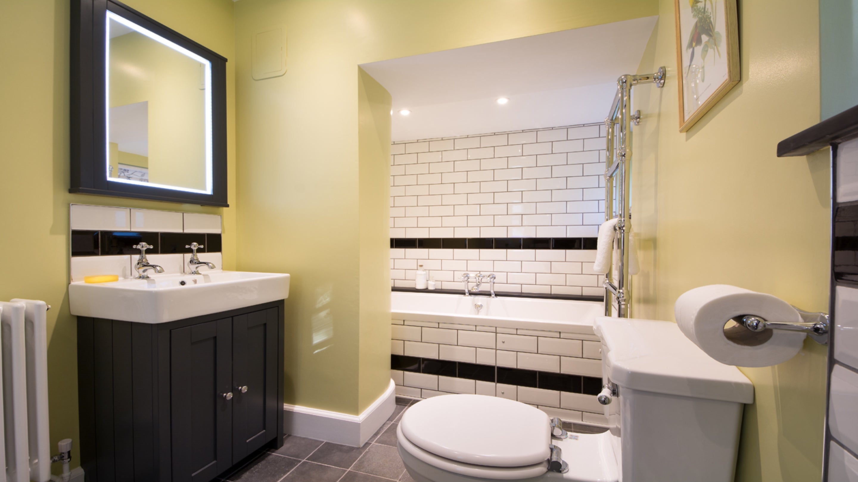 The bathroom at Crabtree Lodge, Devon