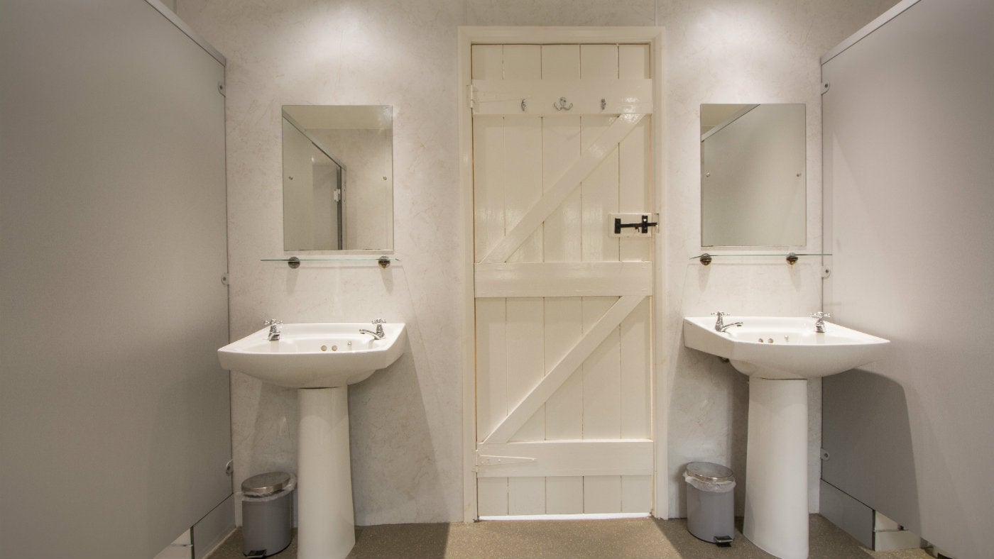 A shower room Exmoor Bunkhouse, Lynmouth, Devon