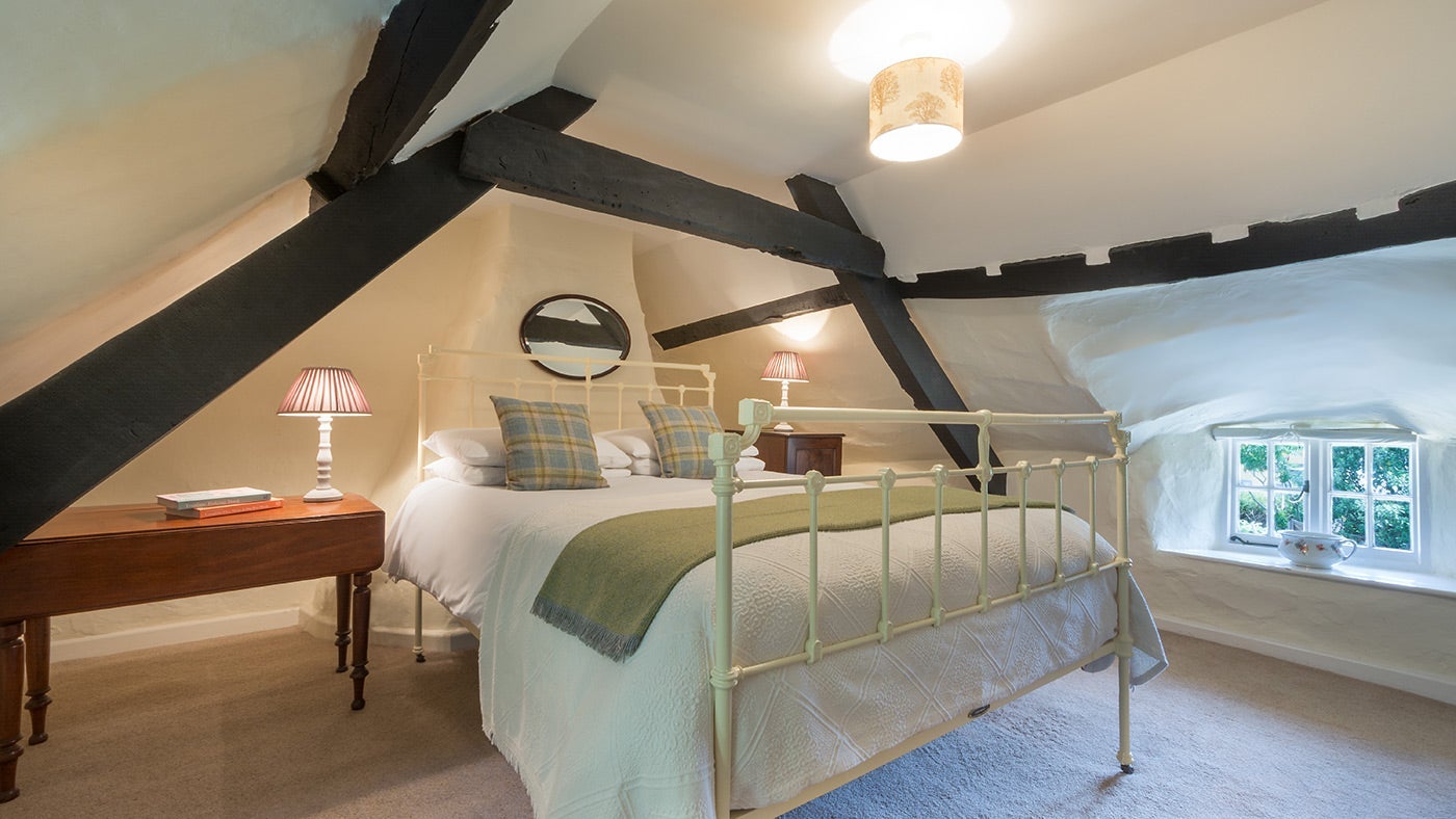 The double bedroom at Forge Cottage, Devon