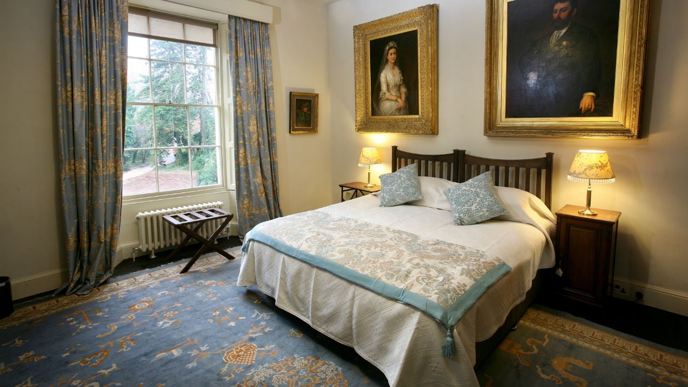 One of the double bedrooms at the Greenway Apartment, Galmpton, Devon