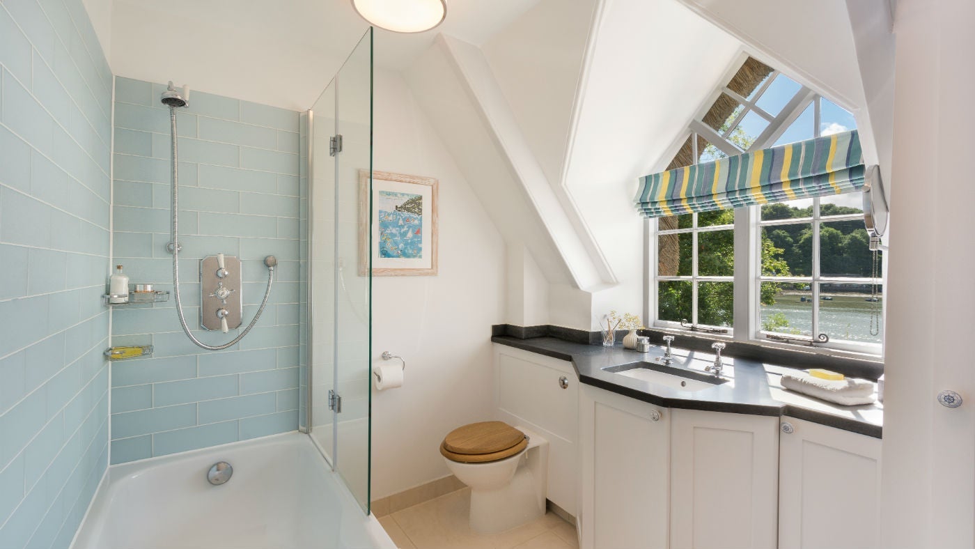 The light, bright upstairs bathroom at Ferry Cottage, Brixham, Devon